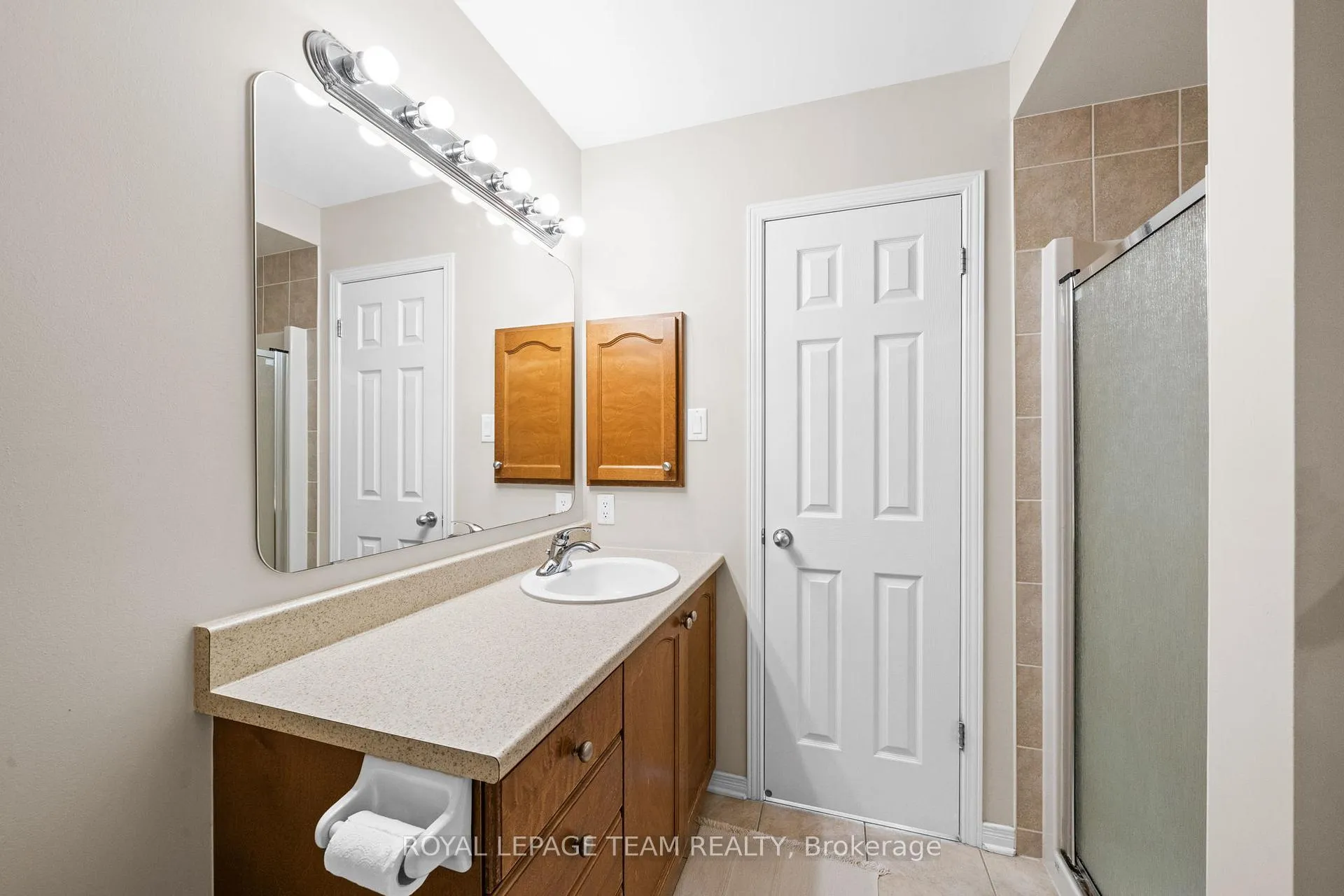 Photo 24 of 157 Keltie Private, Ottawa, Barrhaven - Longfields — HOMEH