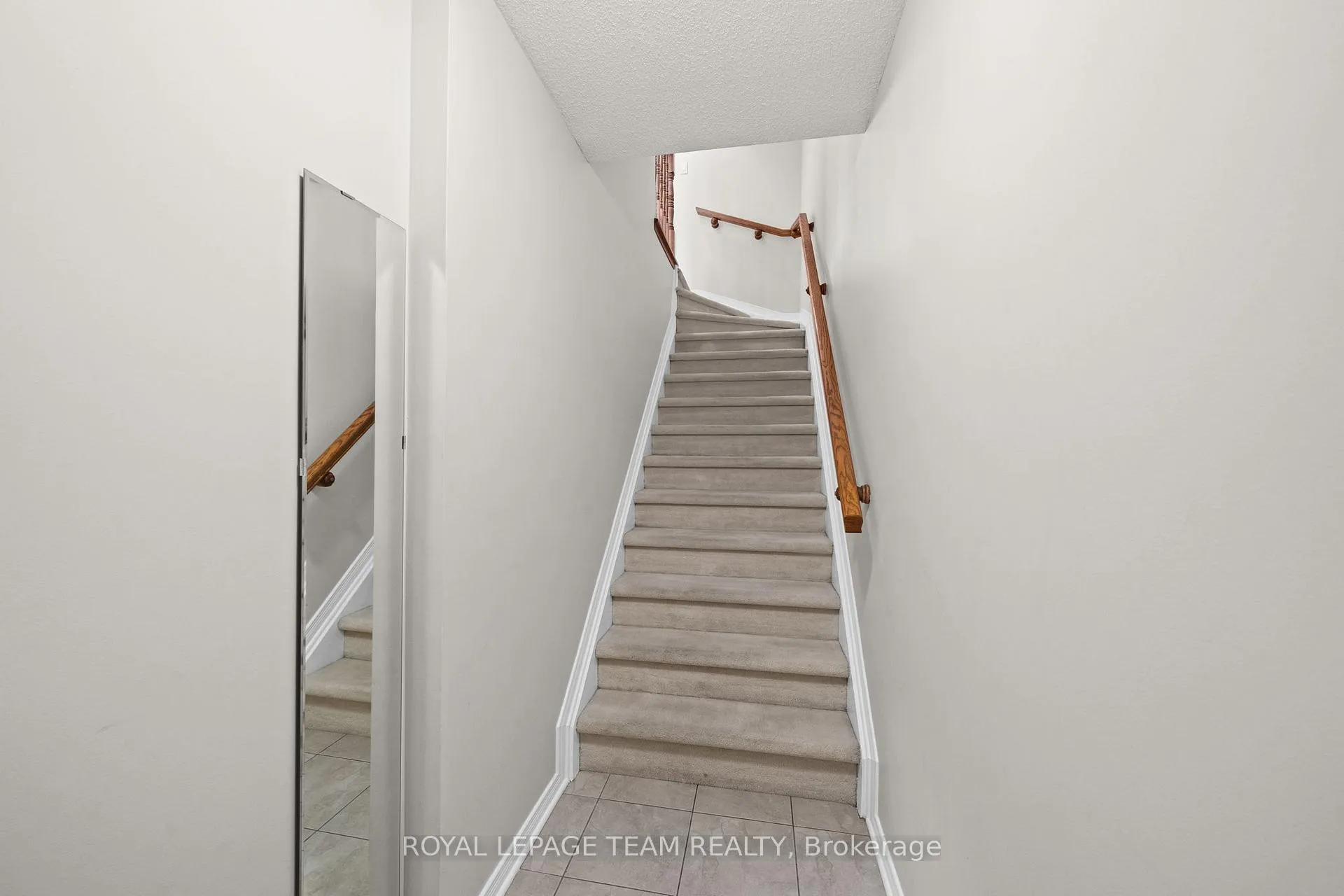 Photo 33 of 157 Keltie Private, Ottawa, Barrhaven - Longfields — HOMEH