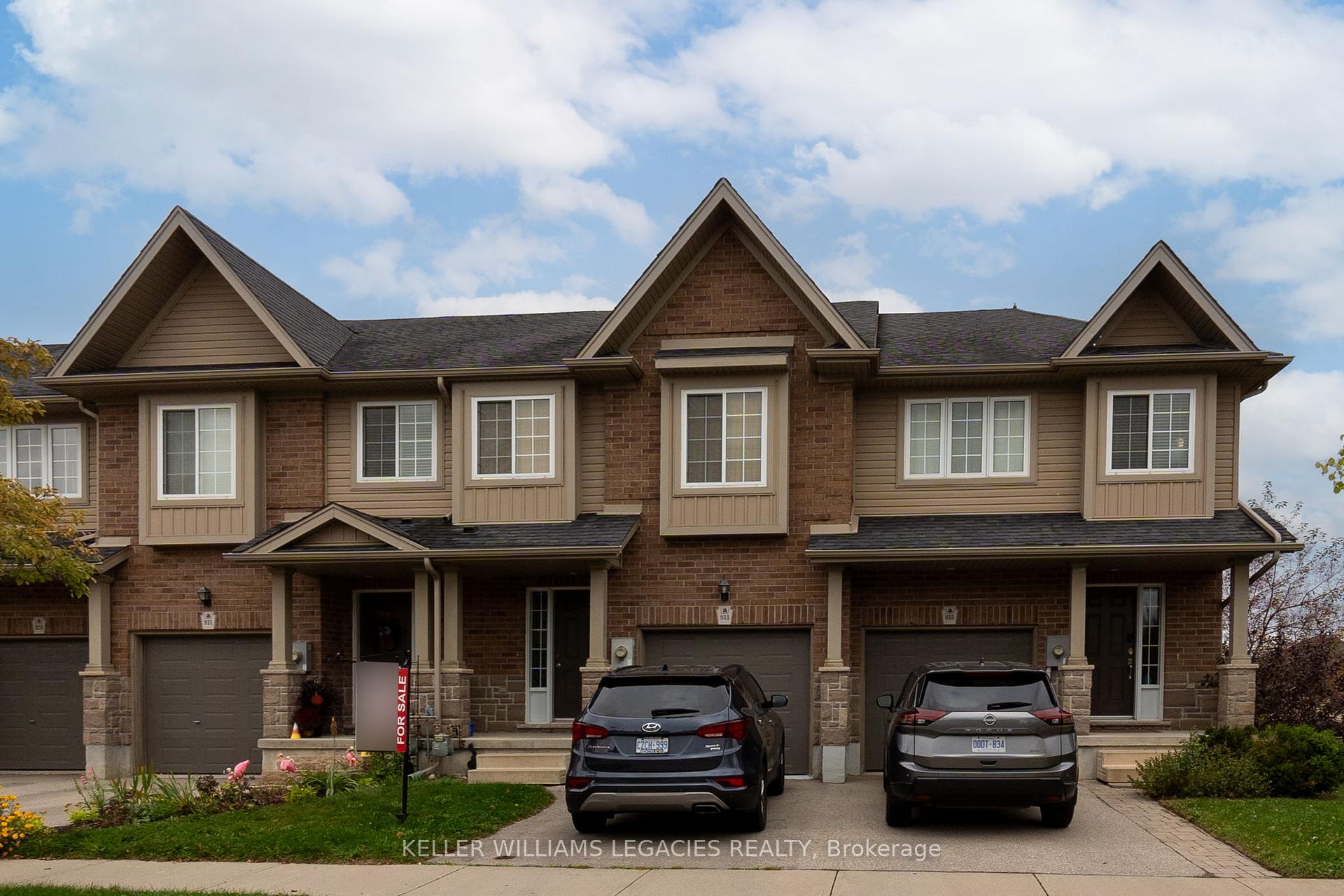 Photo 1 of 933 Zeller Crescent, Kitchener — HOMEH