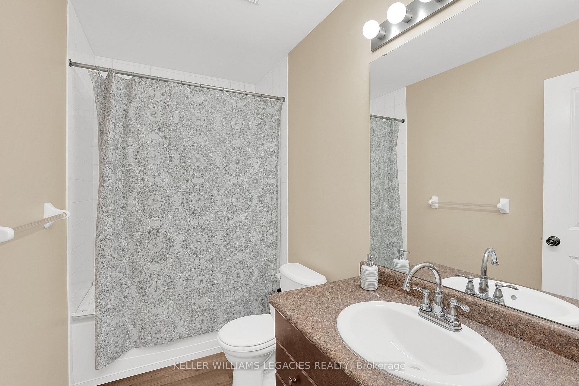 Photo 11 of 933 Zeller Crescent, Kitchener — HOMEH