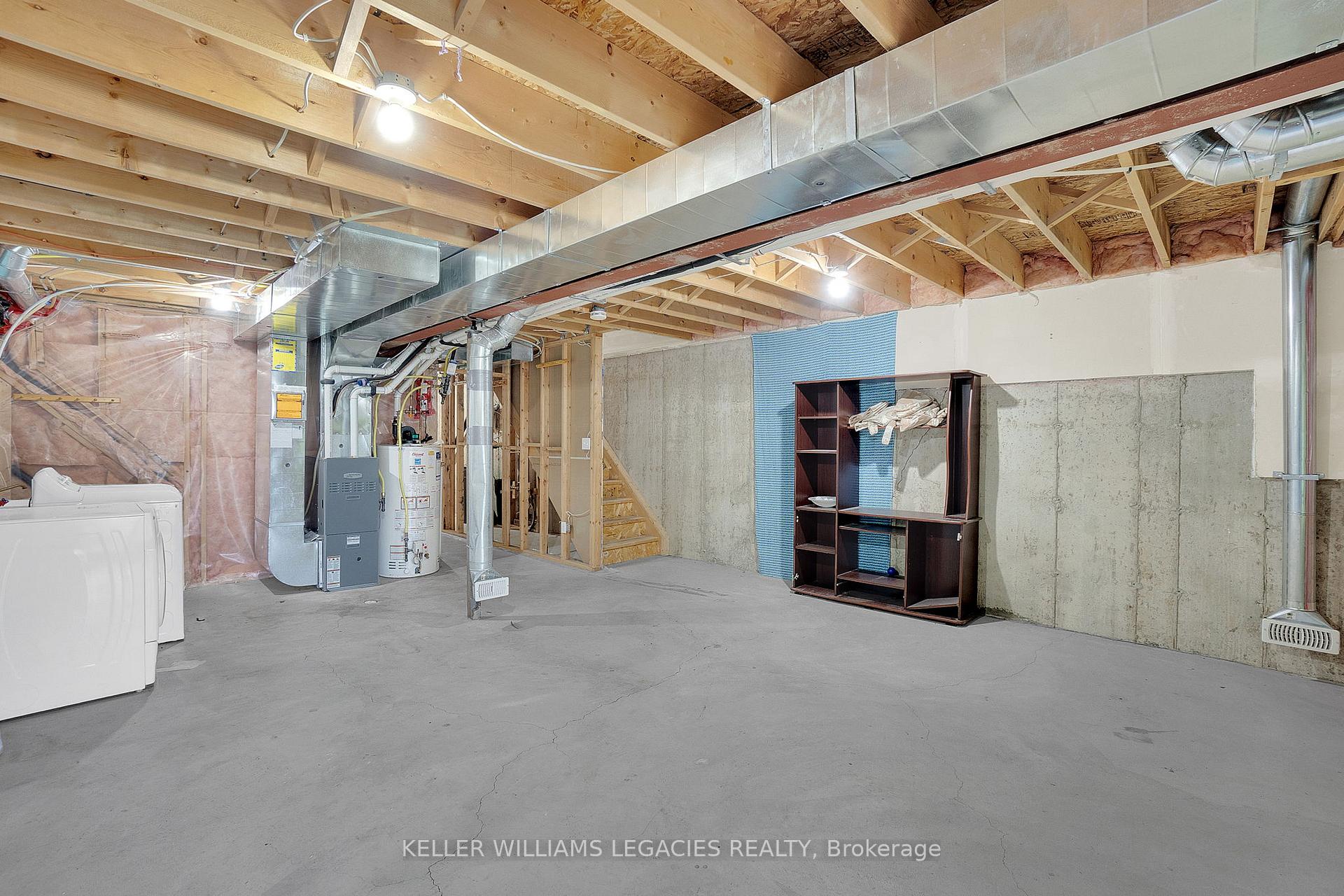 Photo 18 of 933 Zeller Crescent, Kitchener — HOMEH