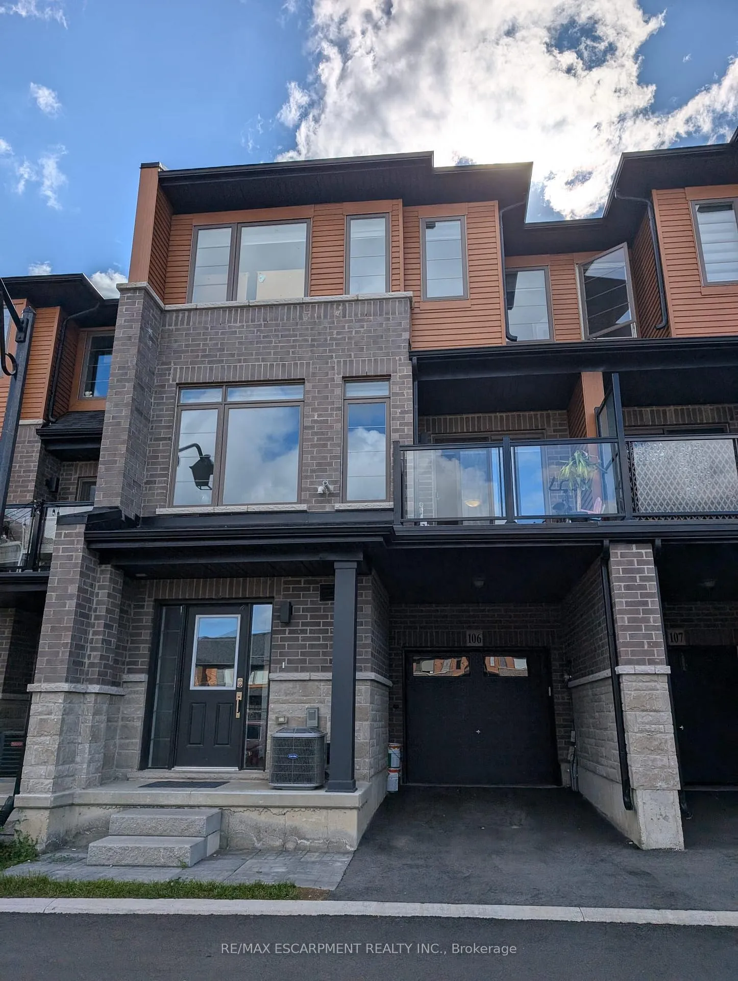 Photo 1 of Unit 106, 61 Soho Street, Hamilton, Stoney Creek Mountain — HOMEH