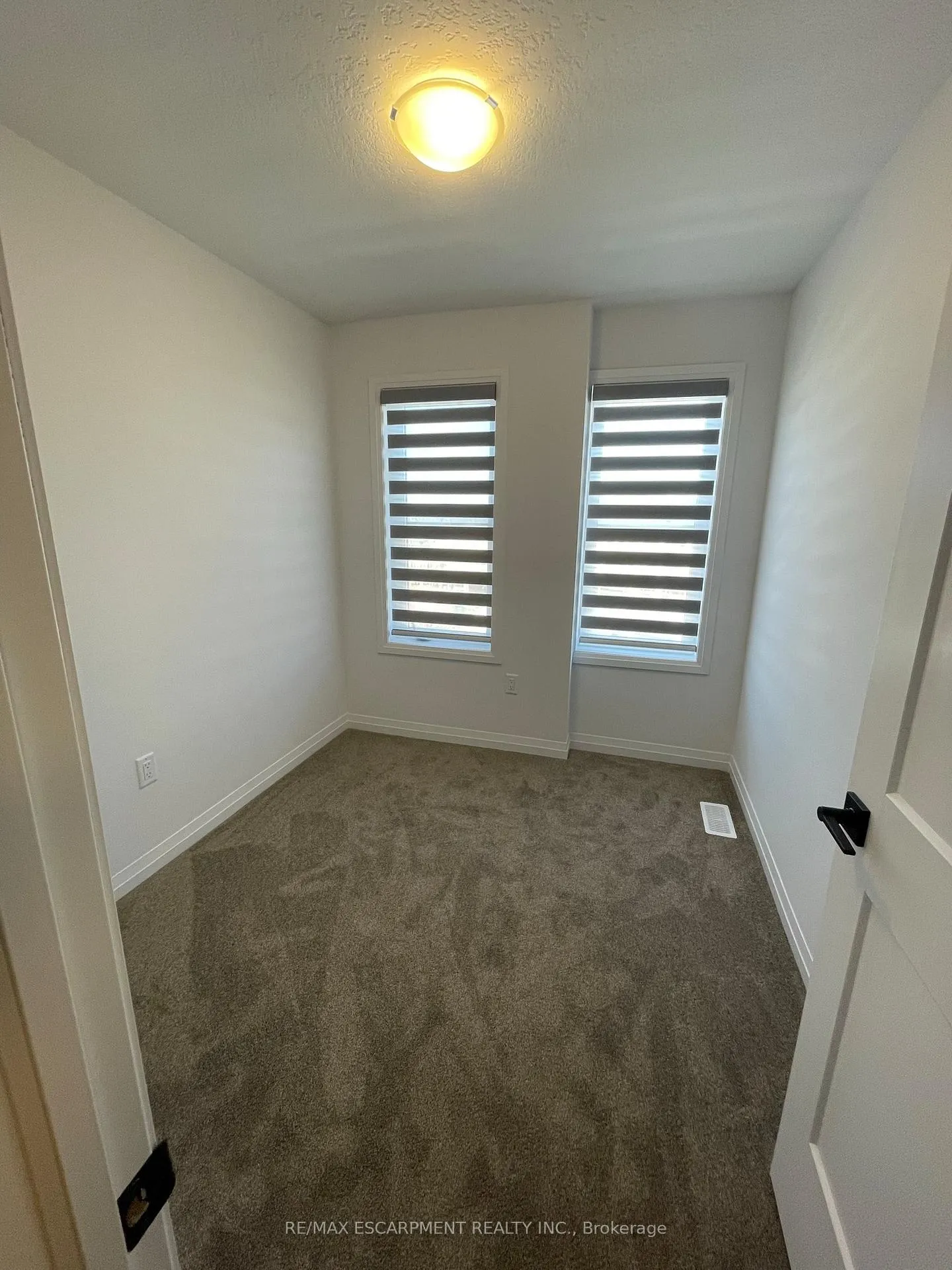 Photo 4 of Unit 106, 61 Soho Street, Hamilton, Stoney Creek Mountain — HOMEH