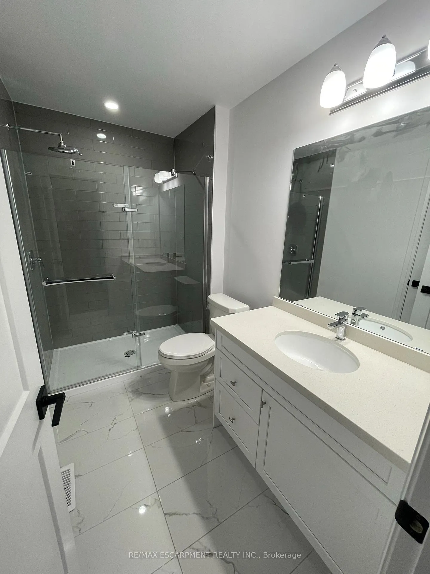 Photo 7 of Unit 106, 61 Soho Street, Hamilton, Stoney Creek Mountain — HOMEH