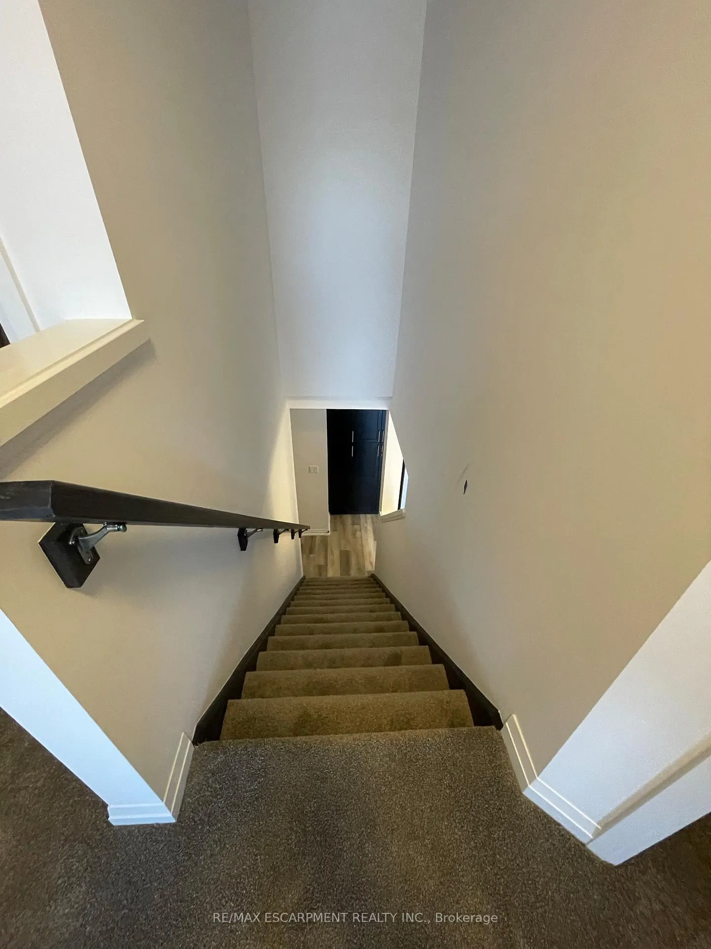 Photo 9 of Unit 106, 61 Soho Street, Hamilton, Stoney Creek Mountain — HOMEH