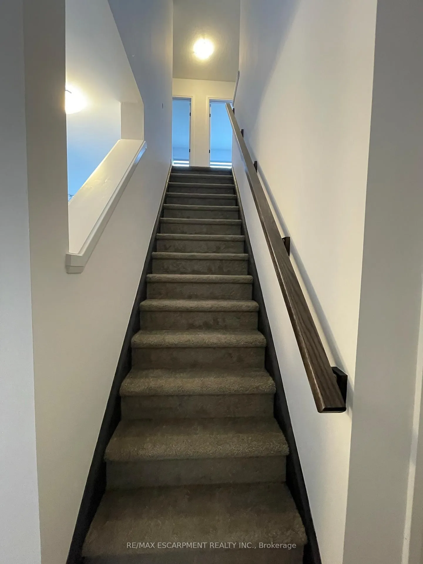 Photo 10 of Unit 106, 61 Soho Street, Hamilton, Stoney Creek Mountain — HOMEH