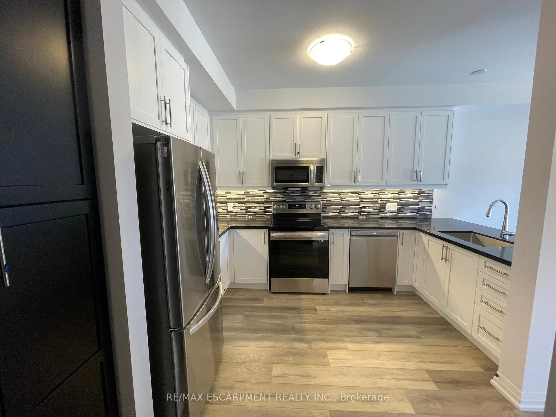 Photo 14 of Unit 106, 61 Soho Street, Hamilton, Stoney Creek Mountain — HOMEH