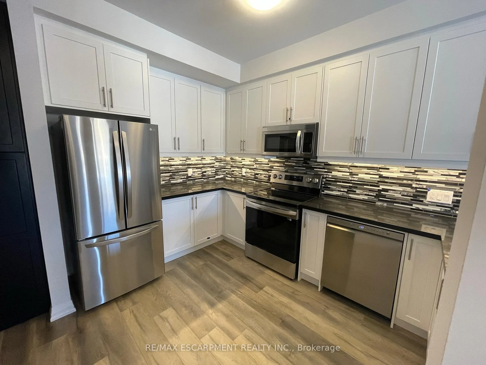 Photo 15 of Unit 106, 61 Soho Street, Hamilton, Stoney Creek Mountain — HOMEH