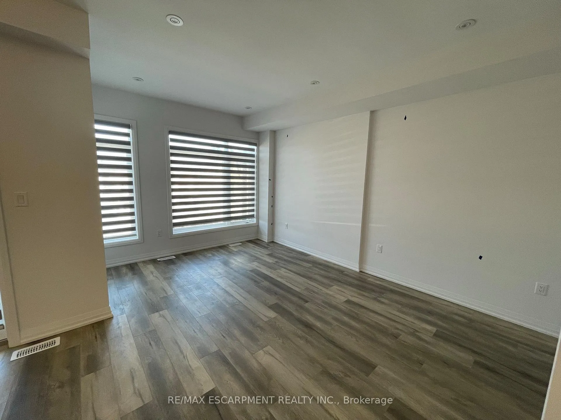 Photo 17 of Unit 106, 61 Soho Street, Hamilton, Stoney Creek Mountain — HOMEH