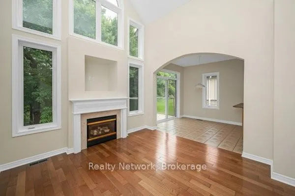 Photo 11 of Unit 45, 40 Wesleyan Court, Hamilton, Ancaster — HOMEH