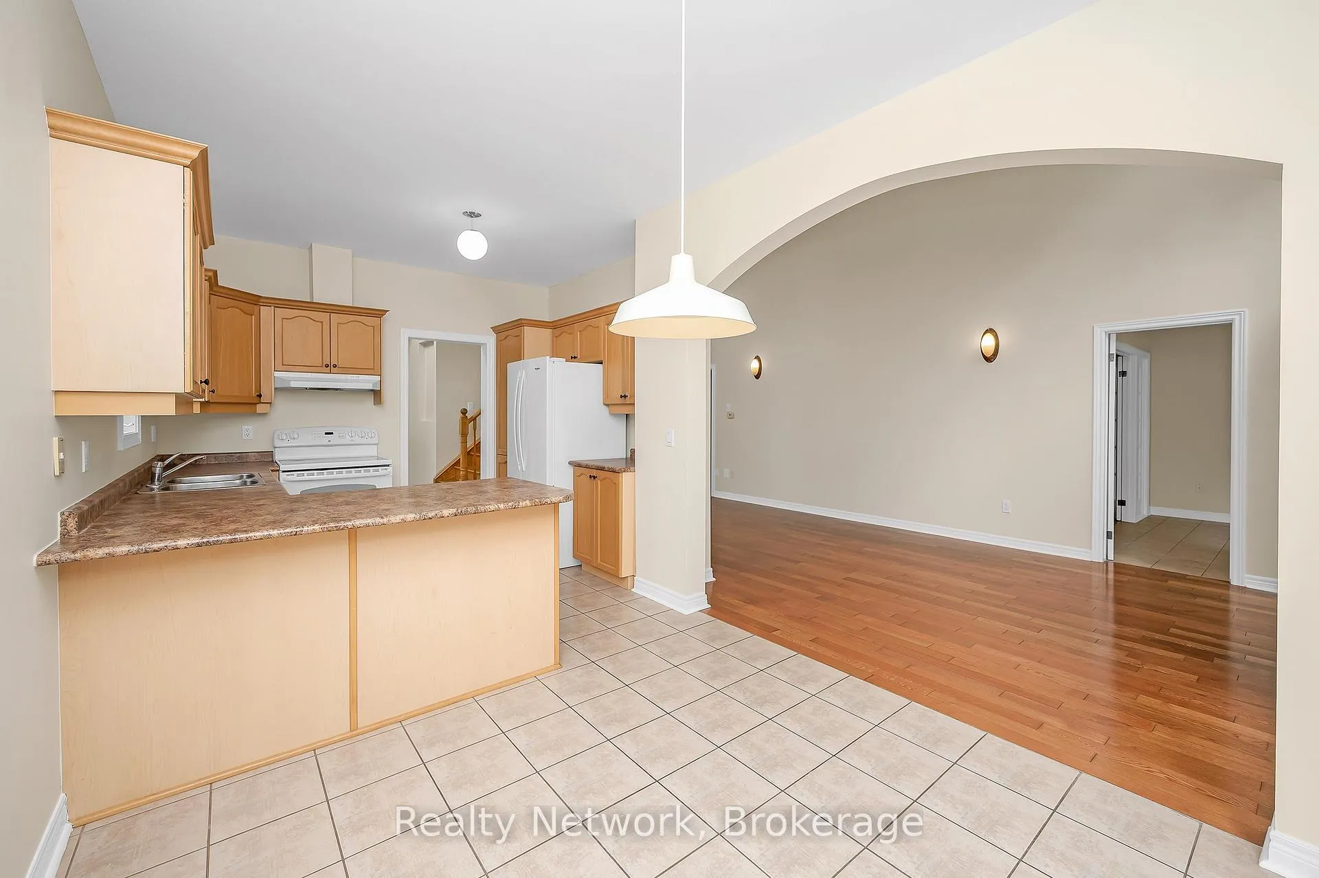Photo 17 of Unit 45, 40 Wesleyan Court, Hamilton, Ancaster — HOMEH