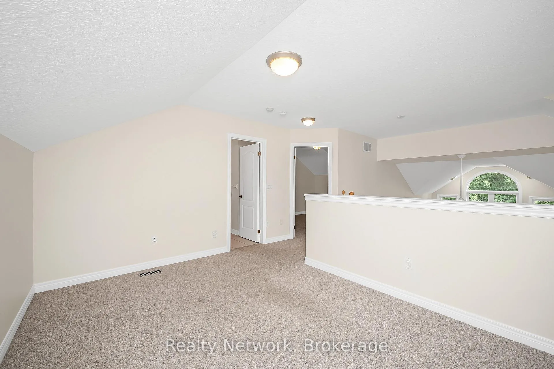 Photo 26 of Unit 45, 40 Wesleyan Court, Hamilton, Ancaster — HOMEH
