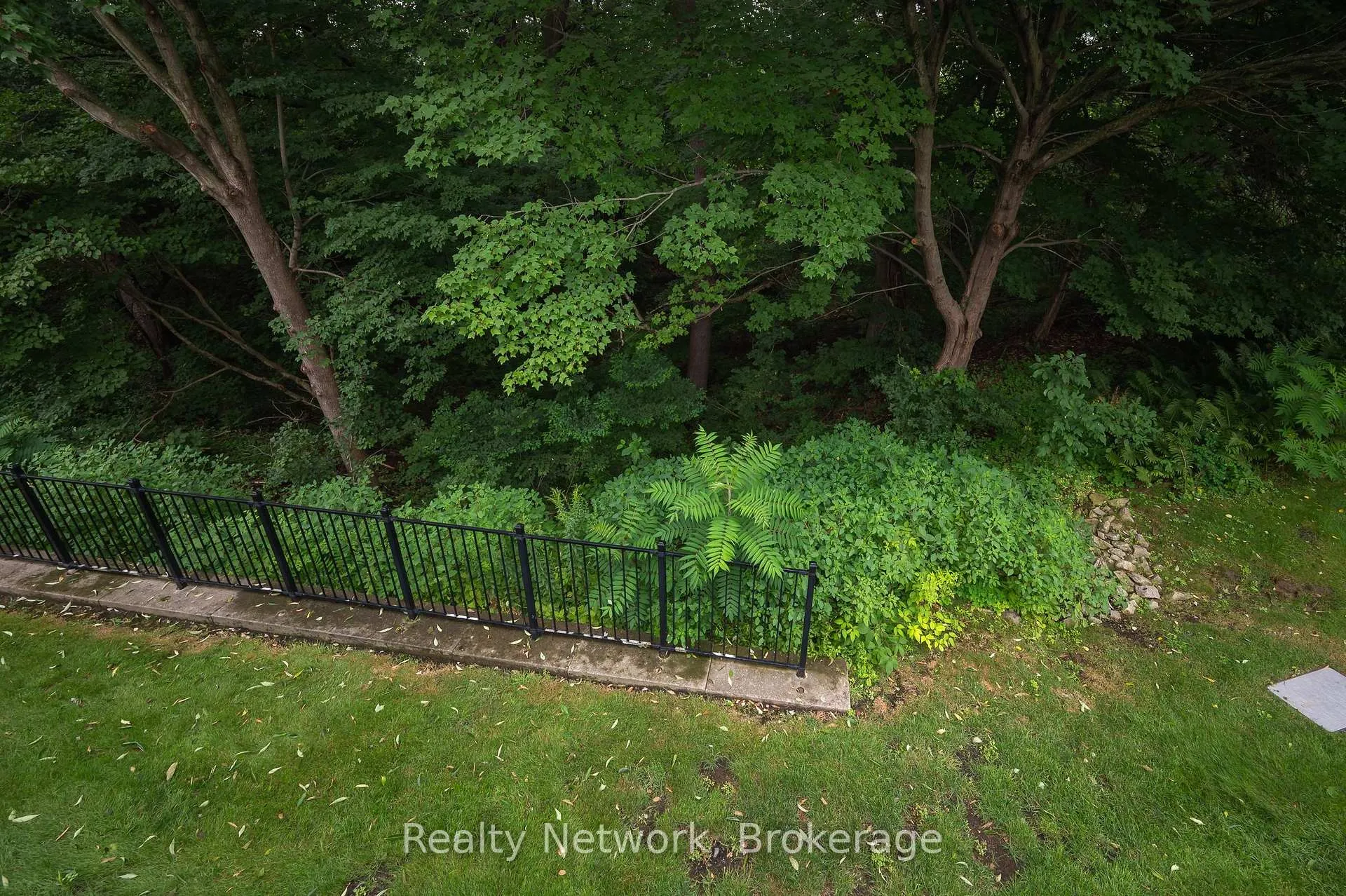 Photo 33 of Unit 45, 40 Wesleyan Court, Hamilton, Ancaster — HOMEH