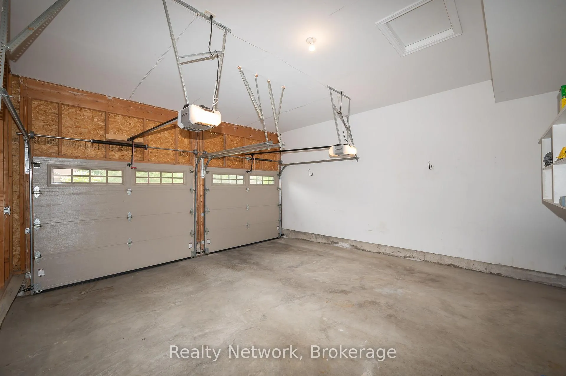 Photo 35 of Unit 45, 40 Wesleyan Court, Hamilton, Ancaster — HOMEH