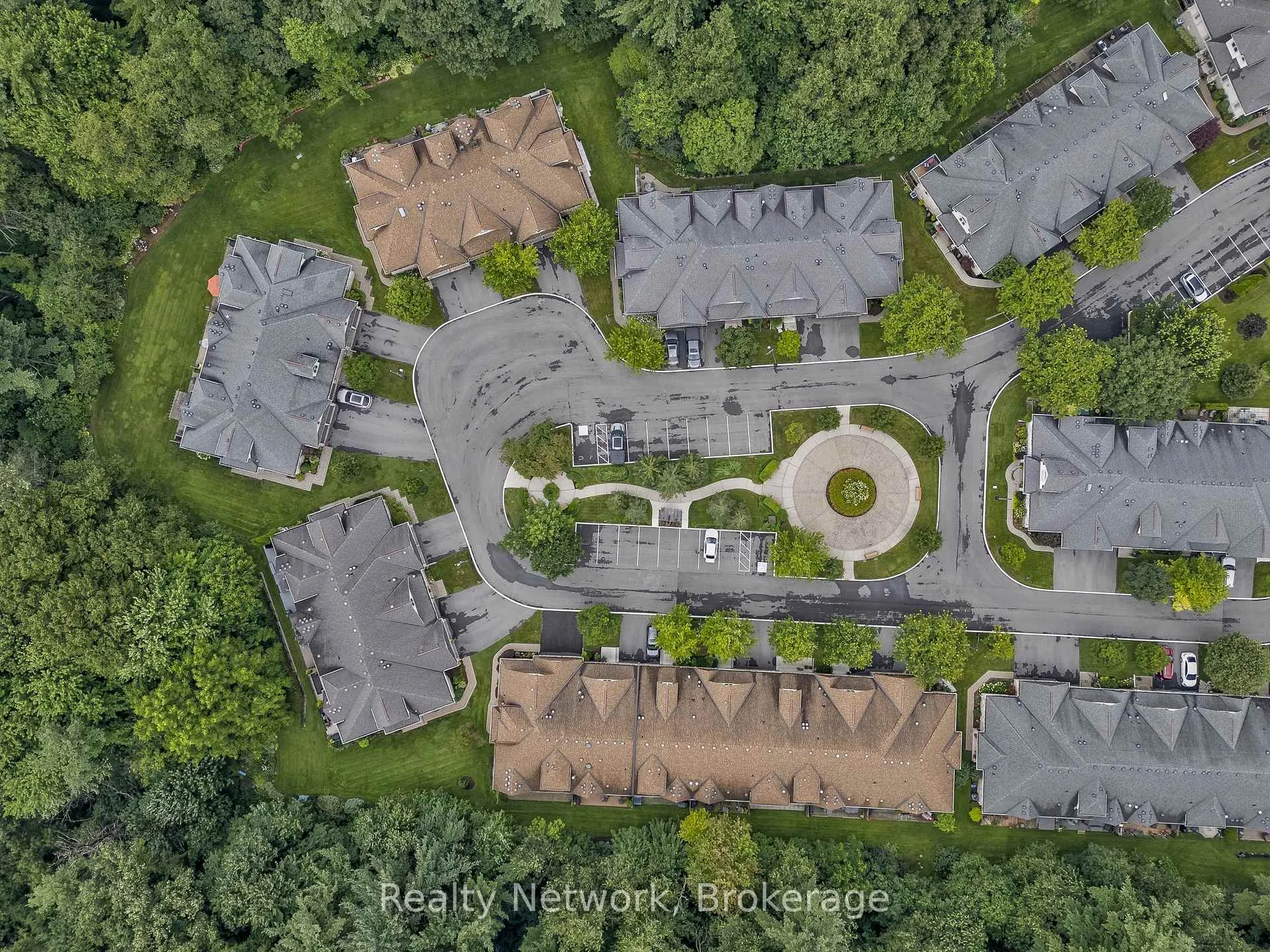 Photo 40 of Unit 45, 40 Wesleyan Court, Hamilton, Ancaster — HOMEH