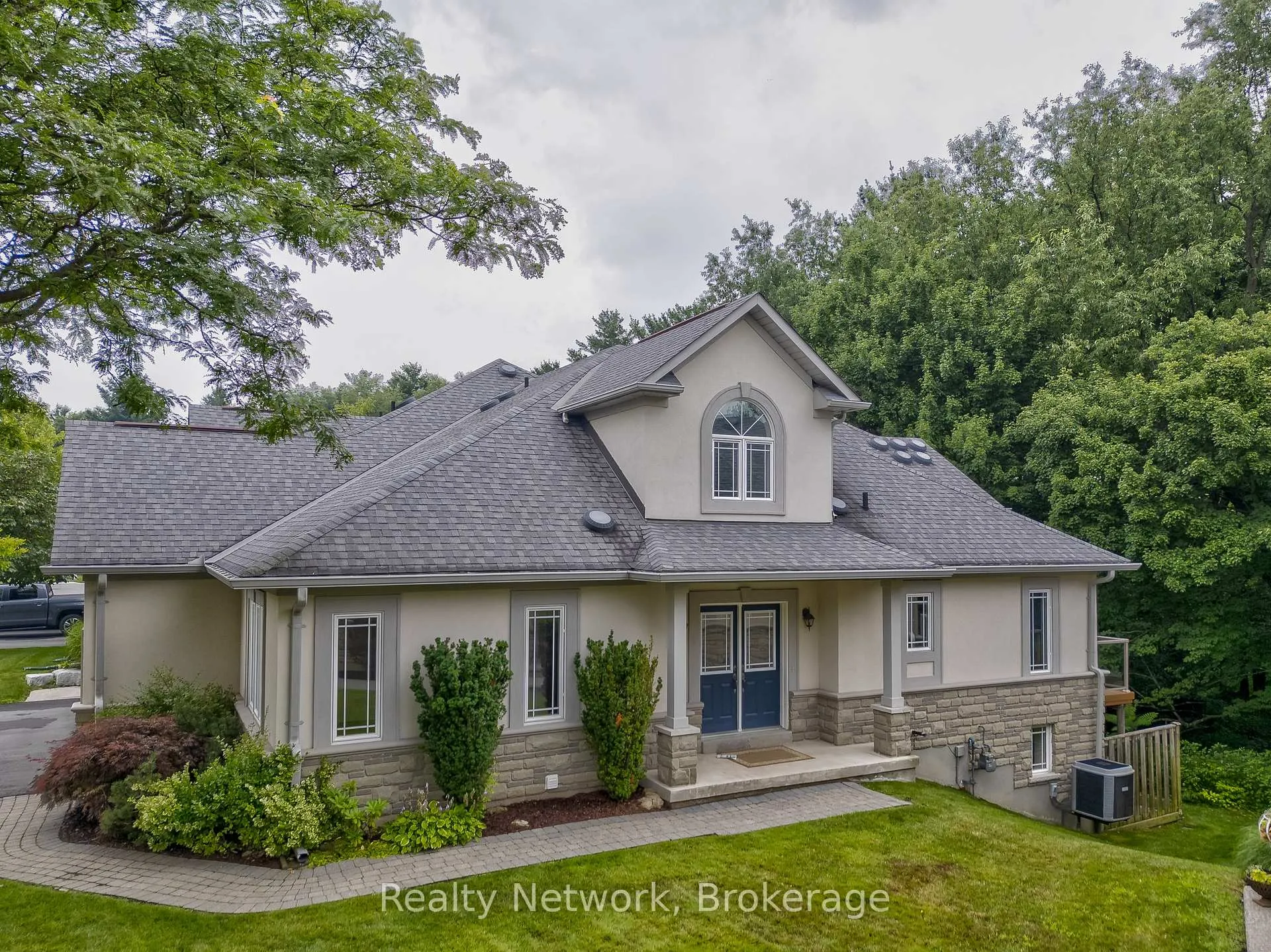 Photo 41 of Unit 45, 40 Wesleyan Court, Hamilton, Ancaster — HOMEH