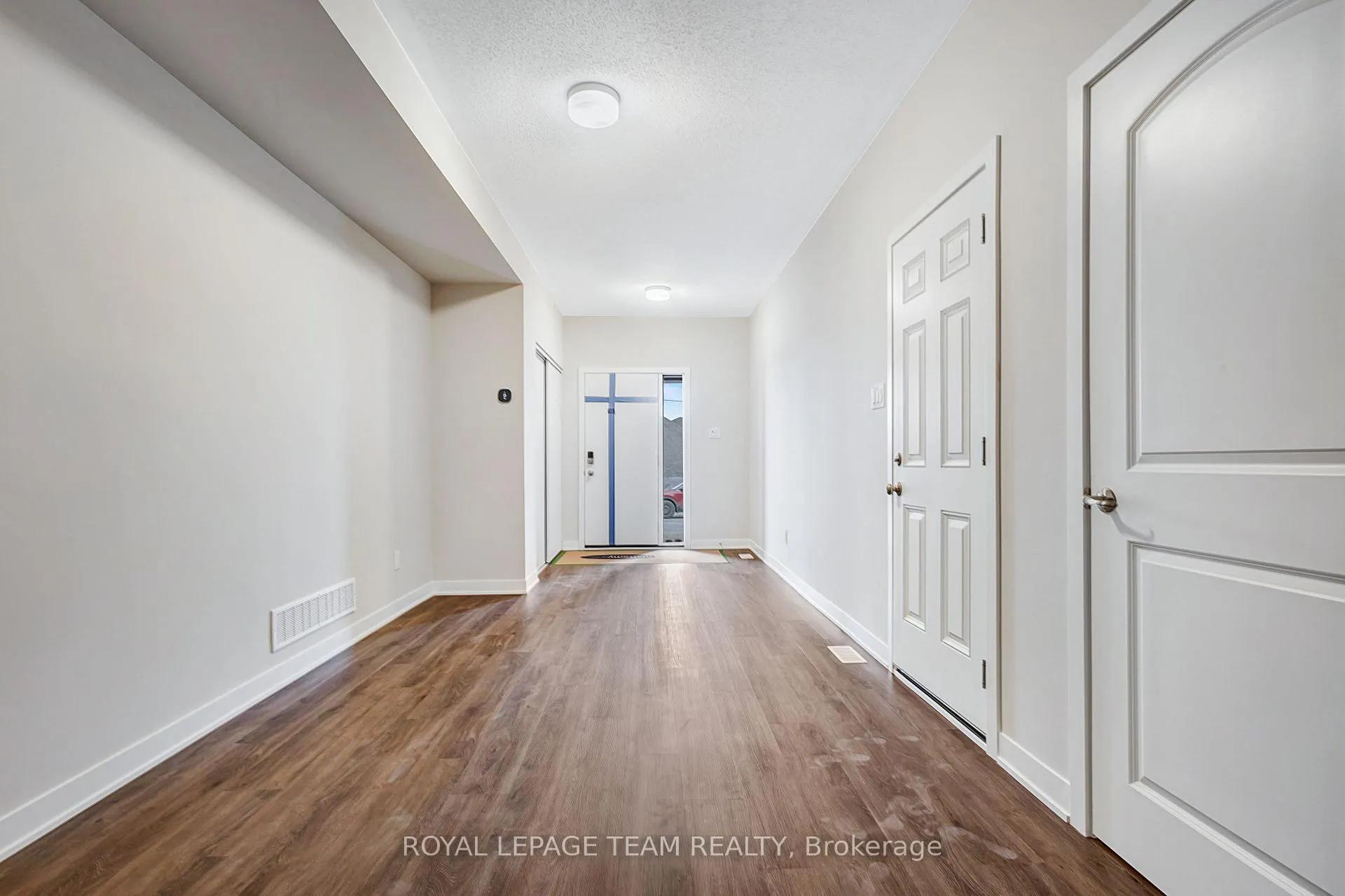 Photo 3 of 1004 Elixir Place, Ottawa, Kanata - Rural Kanata (Central) — HOMEH