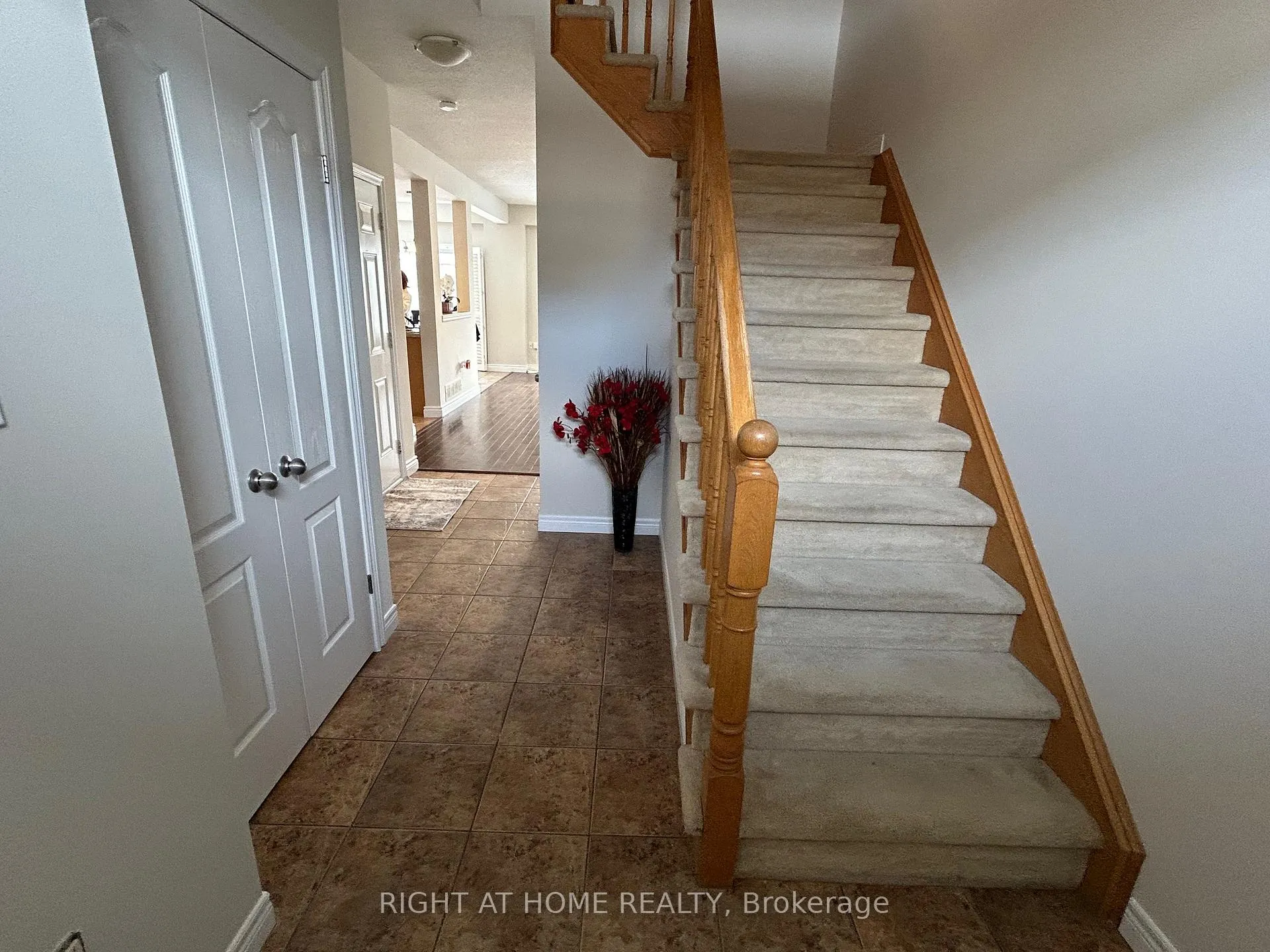 Photo 8 of Unit 9, 22 Liddycoat Lane, Hamilton, Ancaster — HOMEH