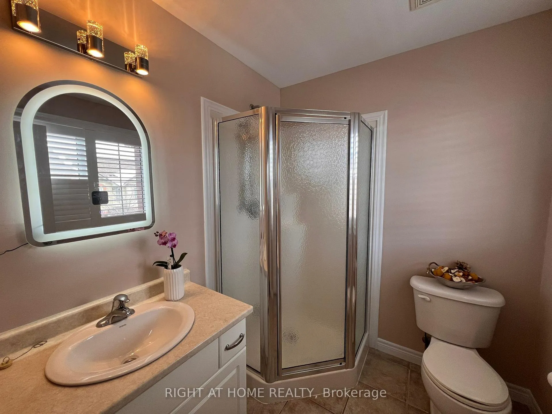 Photo 10 of Unit 9, 22 Liddycoat Lane, Hamilton, Ancaster — HOMEH