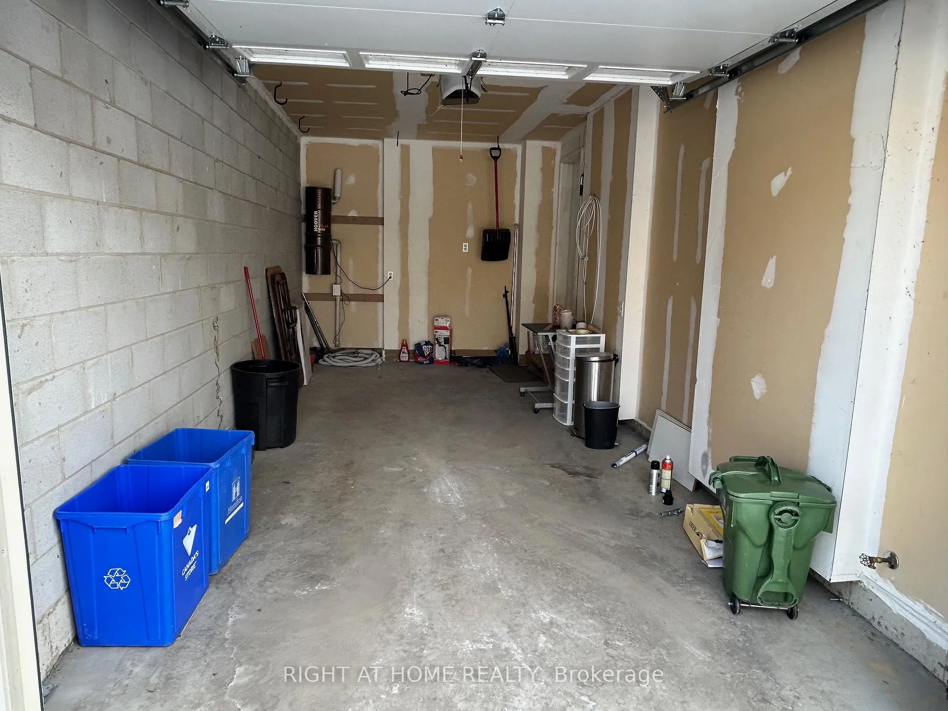 Photo 20 of Unit 9, 22 Liddycoat Lane, Hamilton, Ancaster — HOMEH