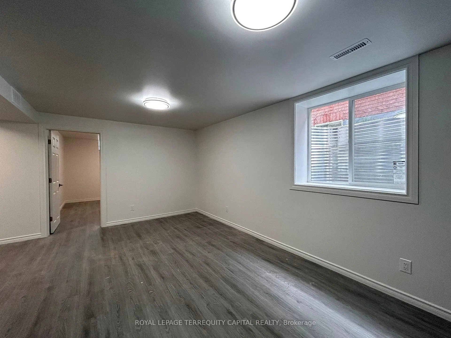 Photo 6 of Unit Lower, 35 Meyer Avenue, Barrie, East Bayfield — HOMEH