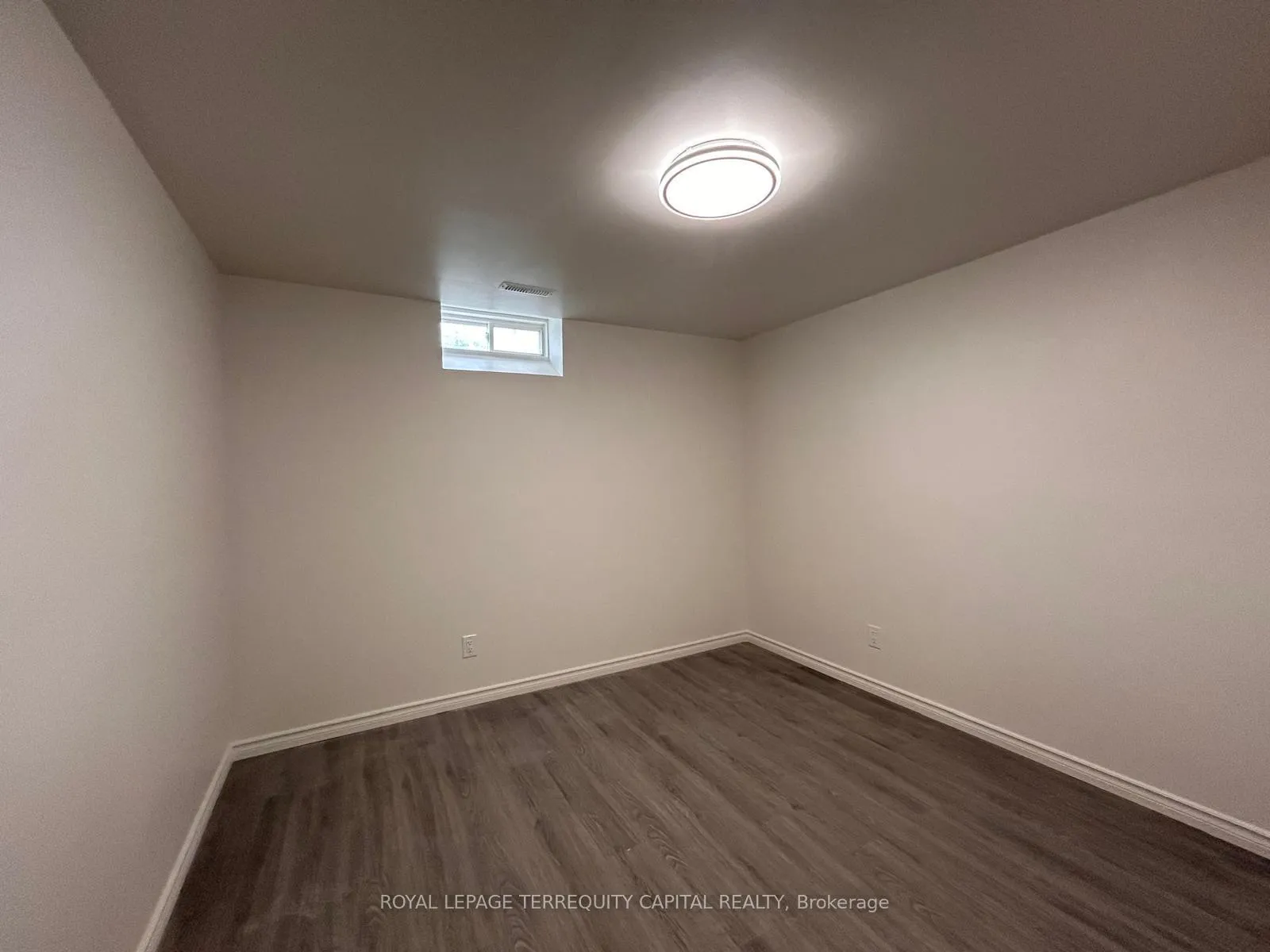 Photo 10 of Unit Lower, 35 Meyer Avenue, Barrie, East Bayfield — HOMEH