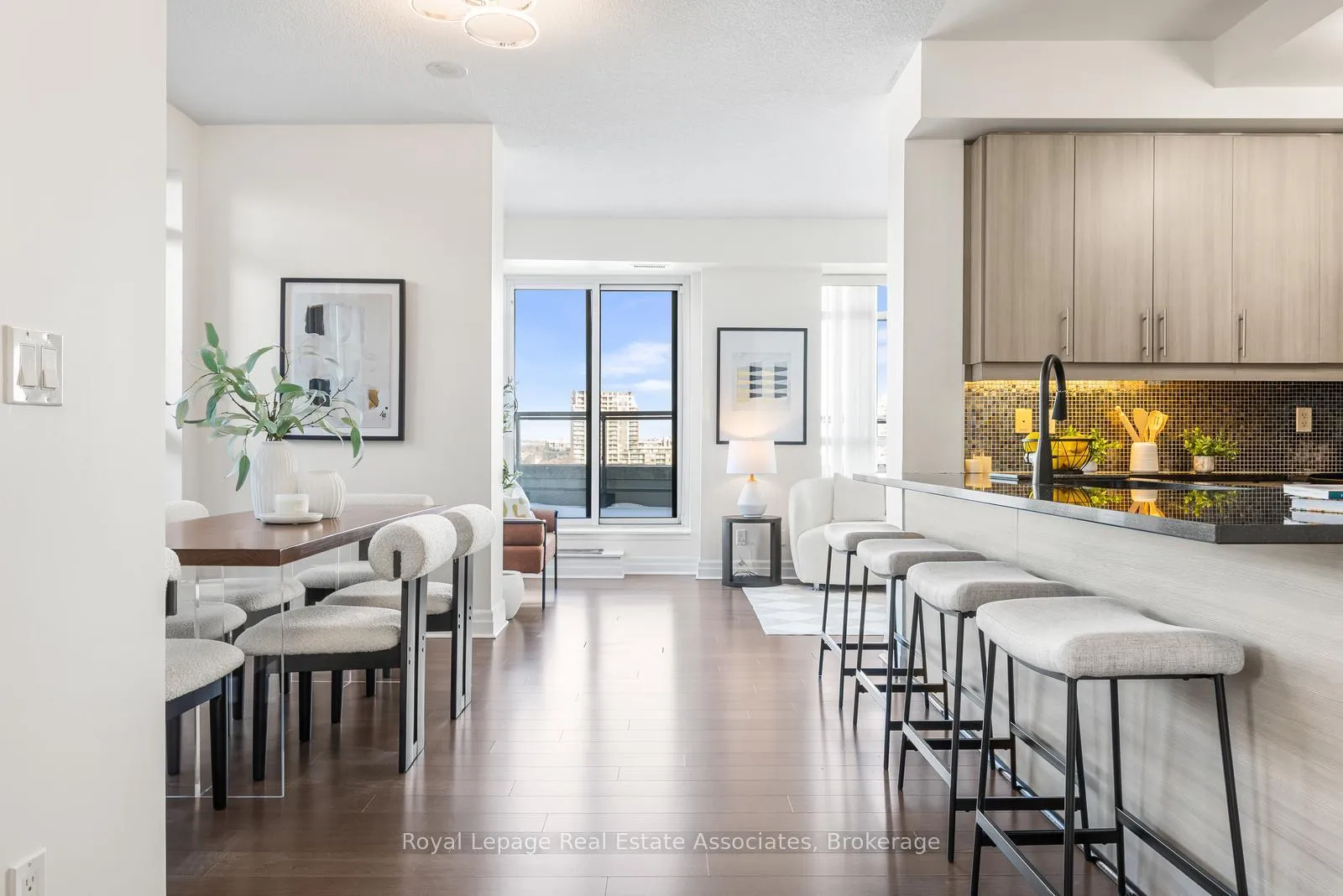 Photo 1 of Unit 701, 8130 Birchmount Road, Markham, Unionville — HOMEH