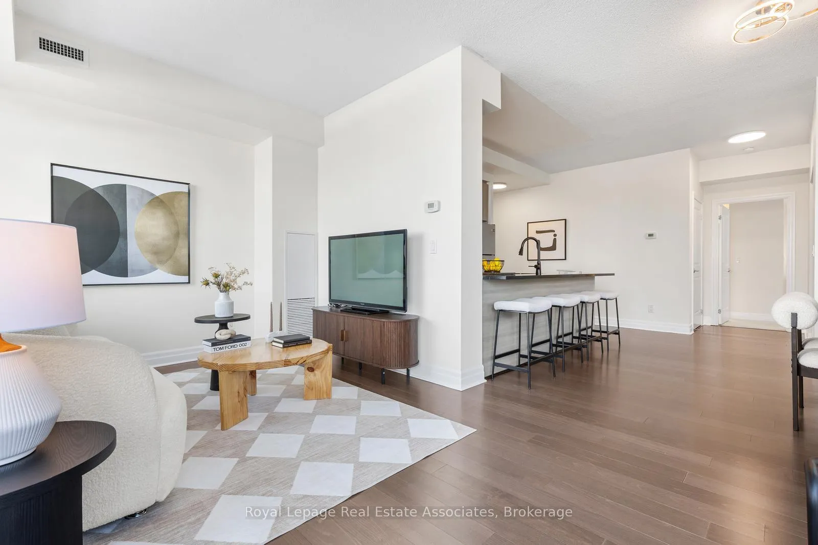 Photo 11 of Unit 701, 8130 Birchmount Road, Markham, Unionville — HOMEH