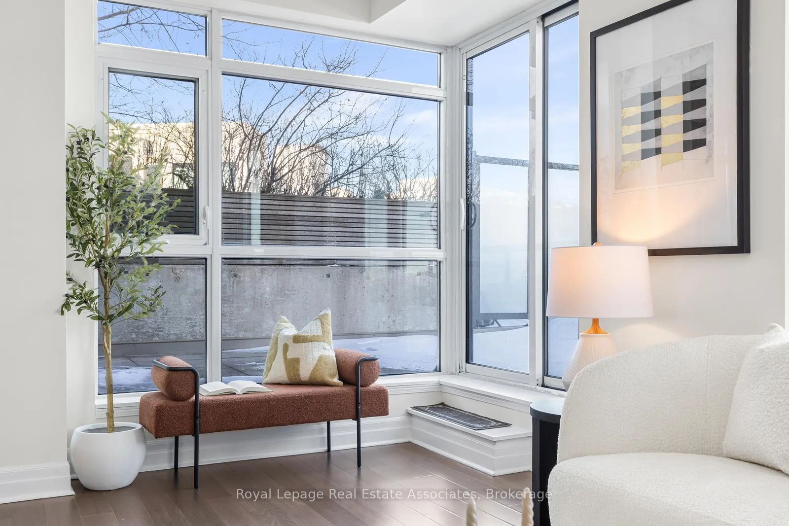 Photo 12 of Unit 701, 8130 Birchmount Road, Markham, Unionville — HOMEH