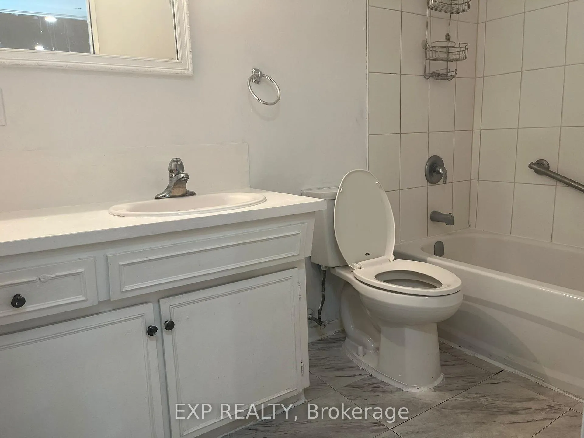 Photo 11 of 123 Greendale Crescent, Kitchener, Centreville Chicopee — HOMEH