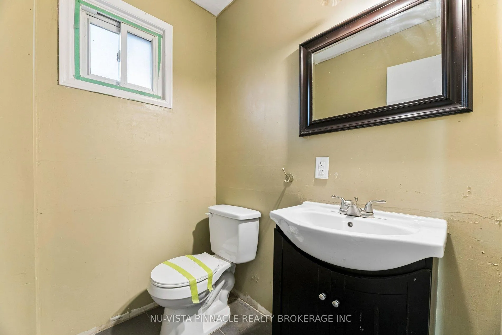 Photo 5 of 1627 Alwin Circle, Pickering, Village East — HOMEH