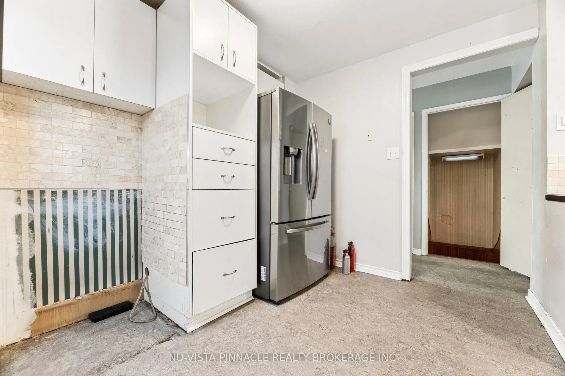 Photo 7 of 1627 Alwin Circle, Pickering, Village East — HOMEH