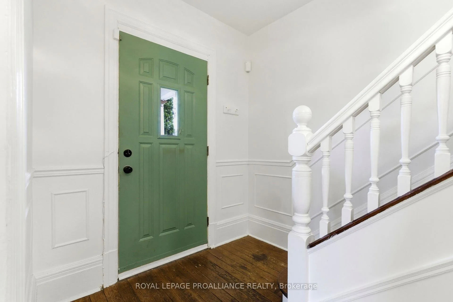 Photo 6 of 383 Mathew Street, Cobourg — HOMEH
