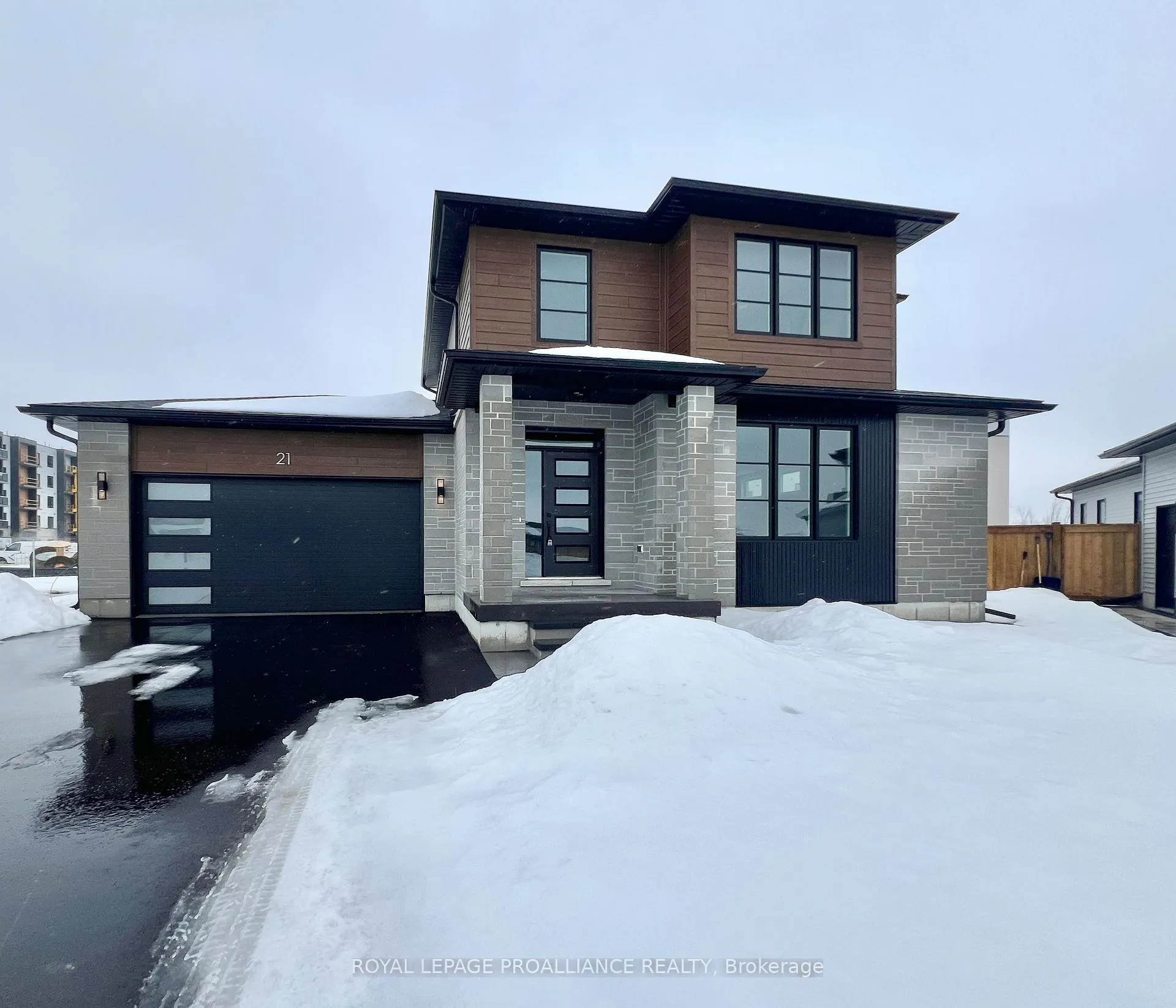 Photo 28 of 21 Horton Court, Belleville, Belleville Ward — HOMEH