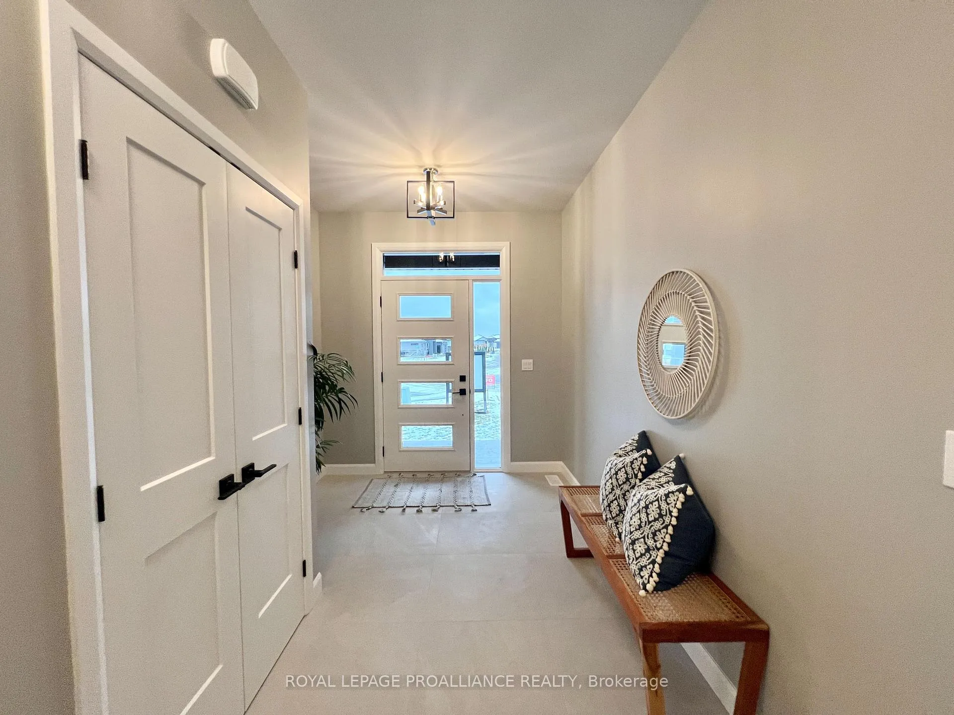 Photo 1 of 21 Horton Court, Belleville, Belleville Ward — HOMEH