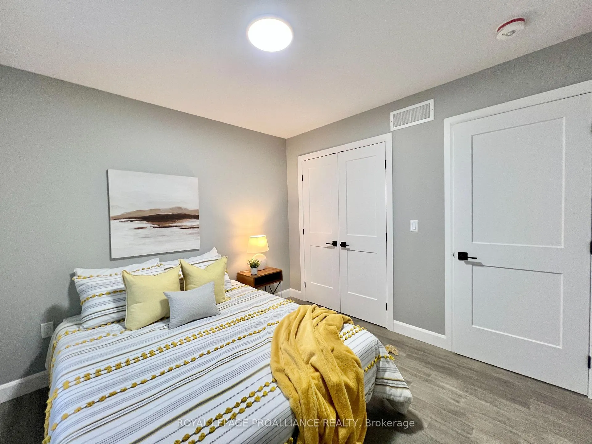 Photo 20 of 21 Horton Court, Belleville, Belleville Ward — HOMEH