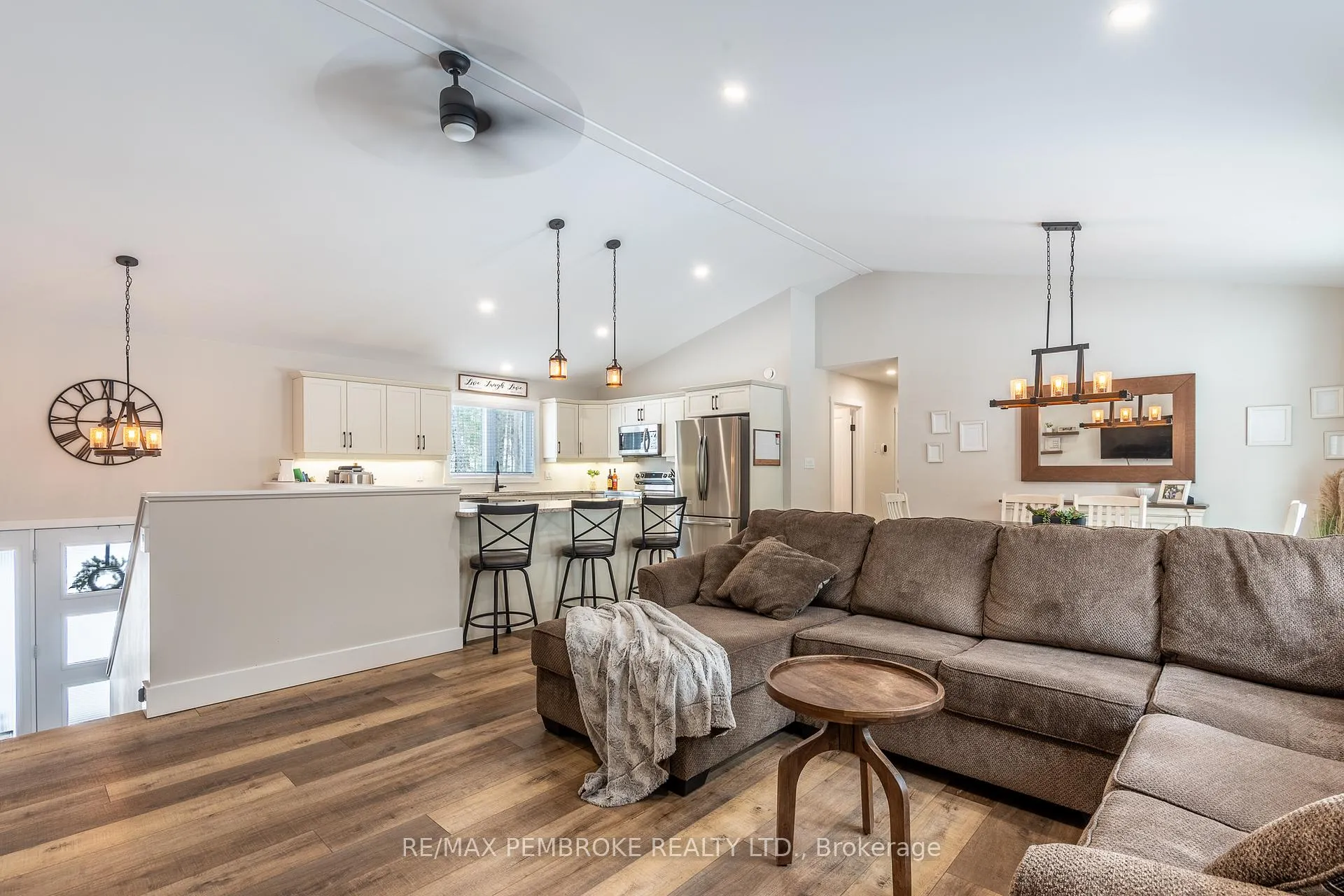 Photo 16 of 13 Rantz Road, Petawawa — HOMEH