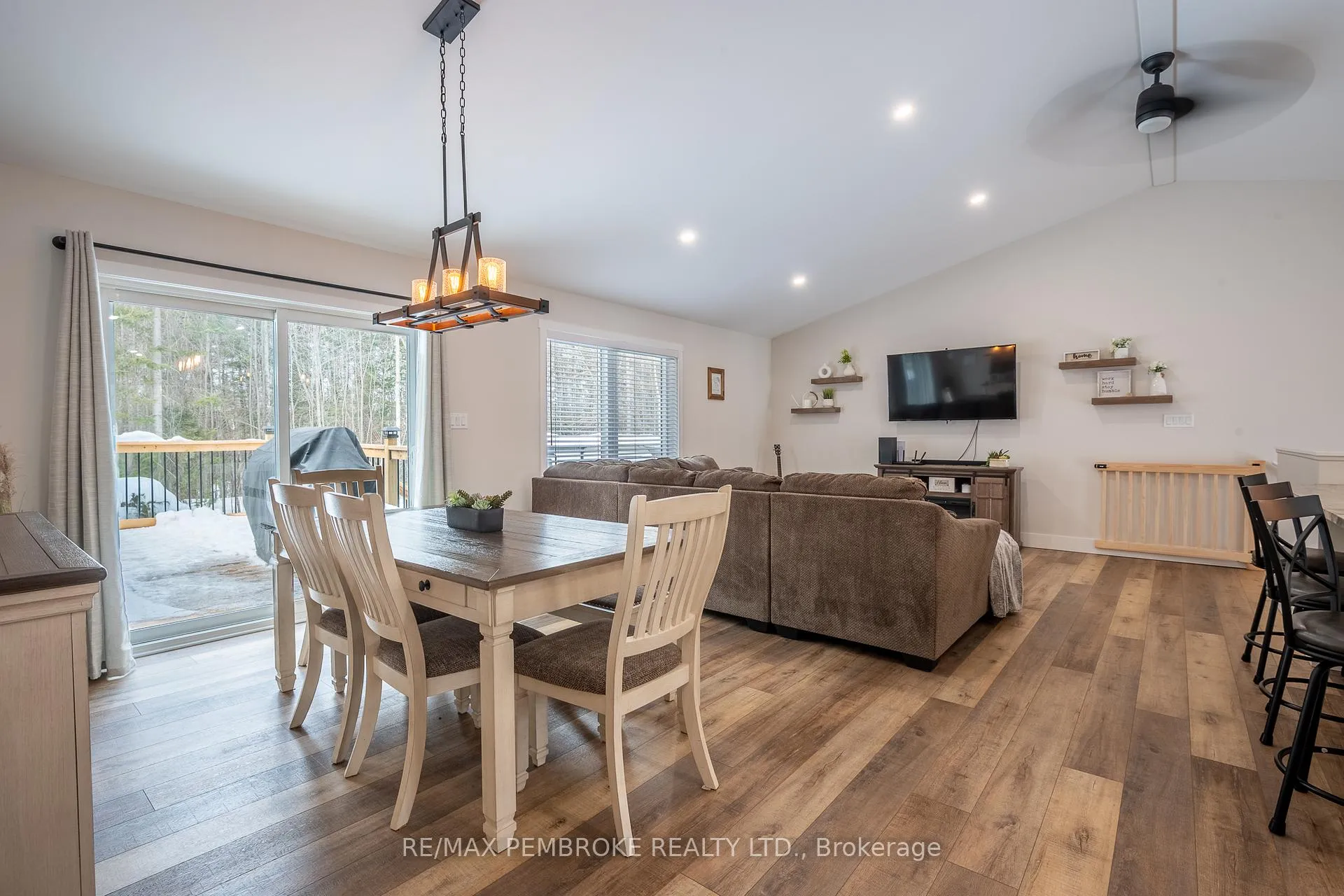 Photo 24 of 13 Rantz Road, Petawawa — HOMEH