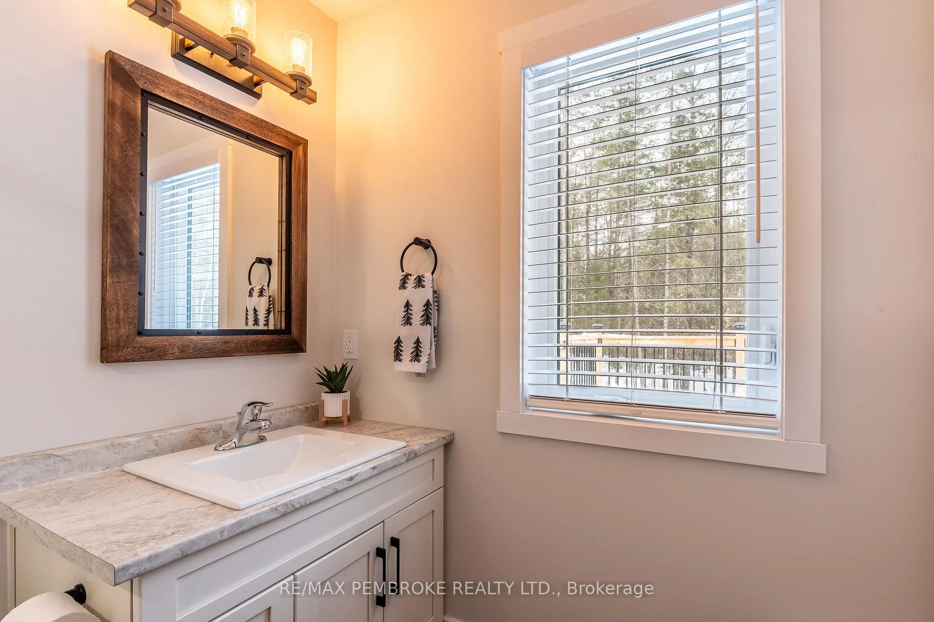 Photo 29 of 13 Rantz Road, Petawawa — HOMEH