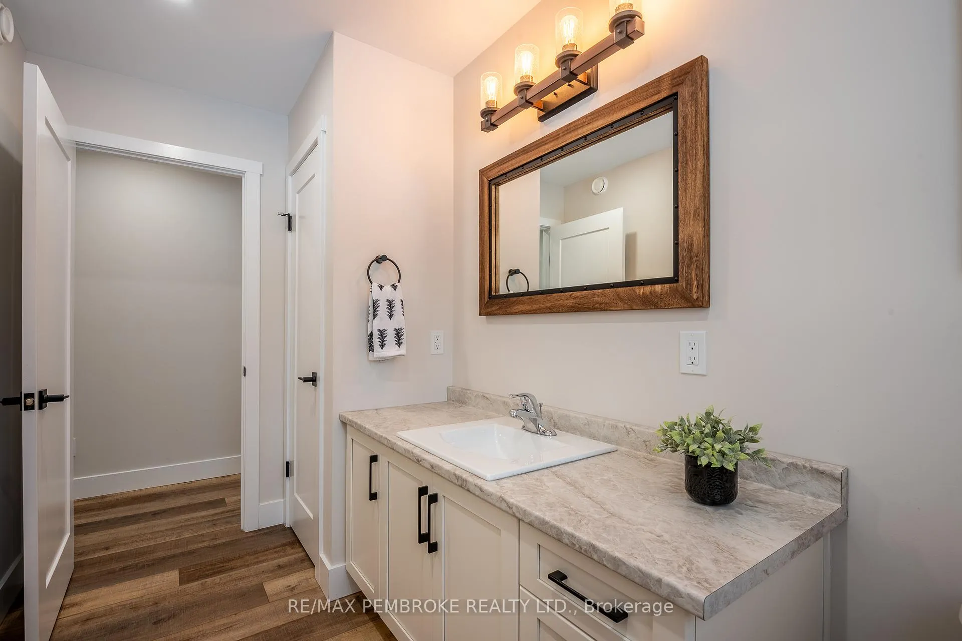 Photo 34 of 13 Rantz Road, Petawawa — HOMEH