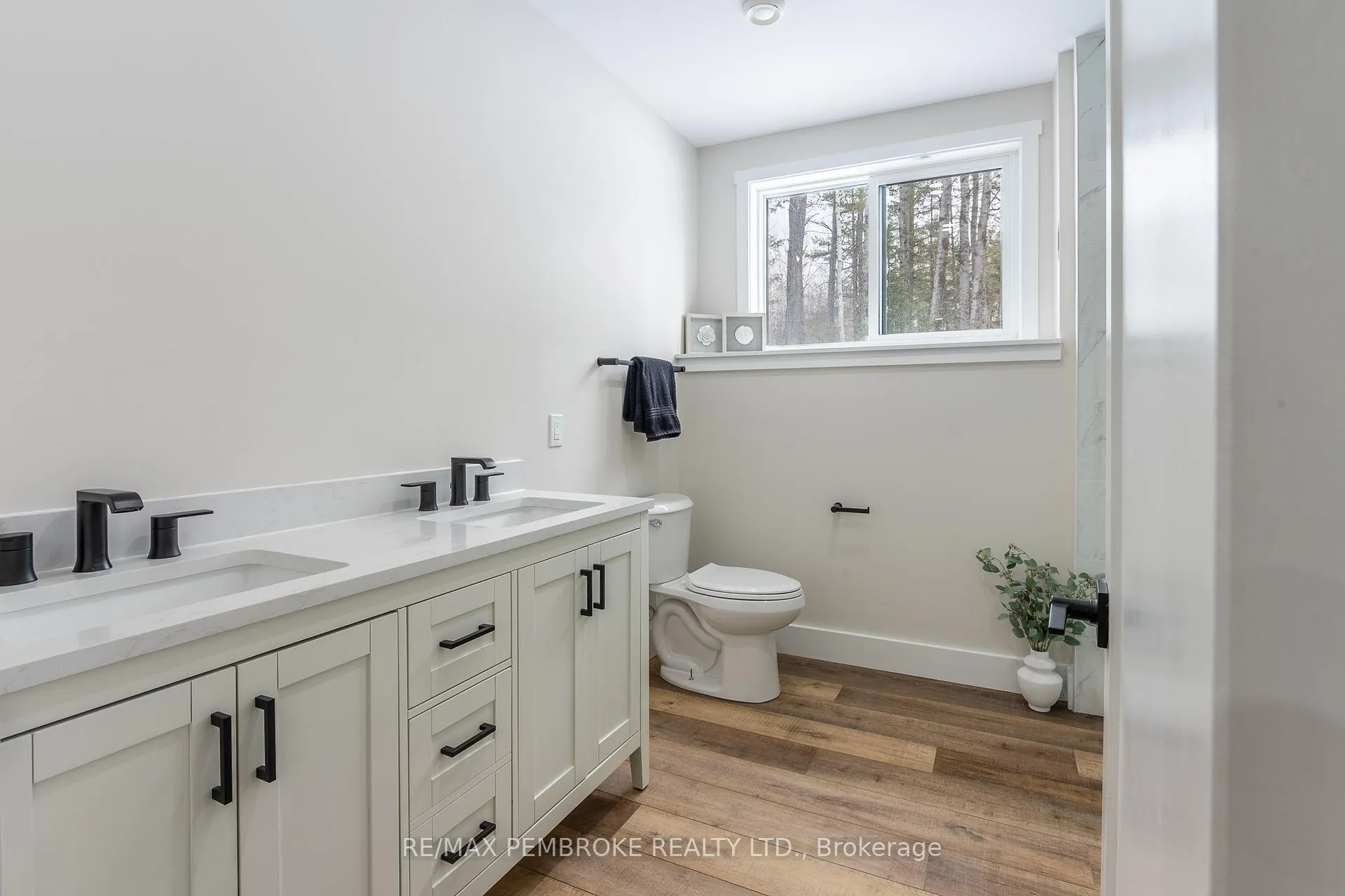 Photo 41 of 13 Rantz Road, Petawawa — HOMEH