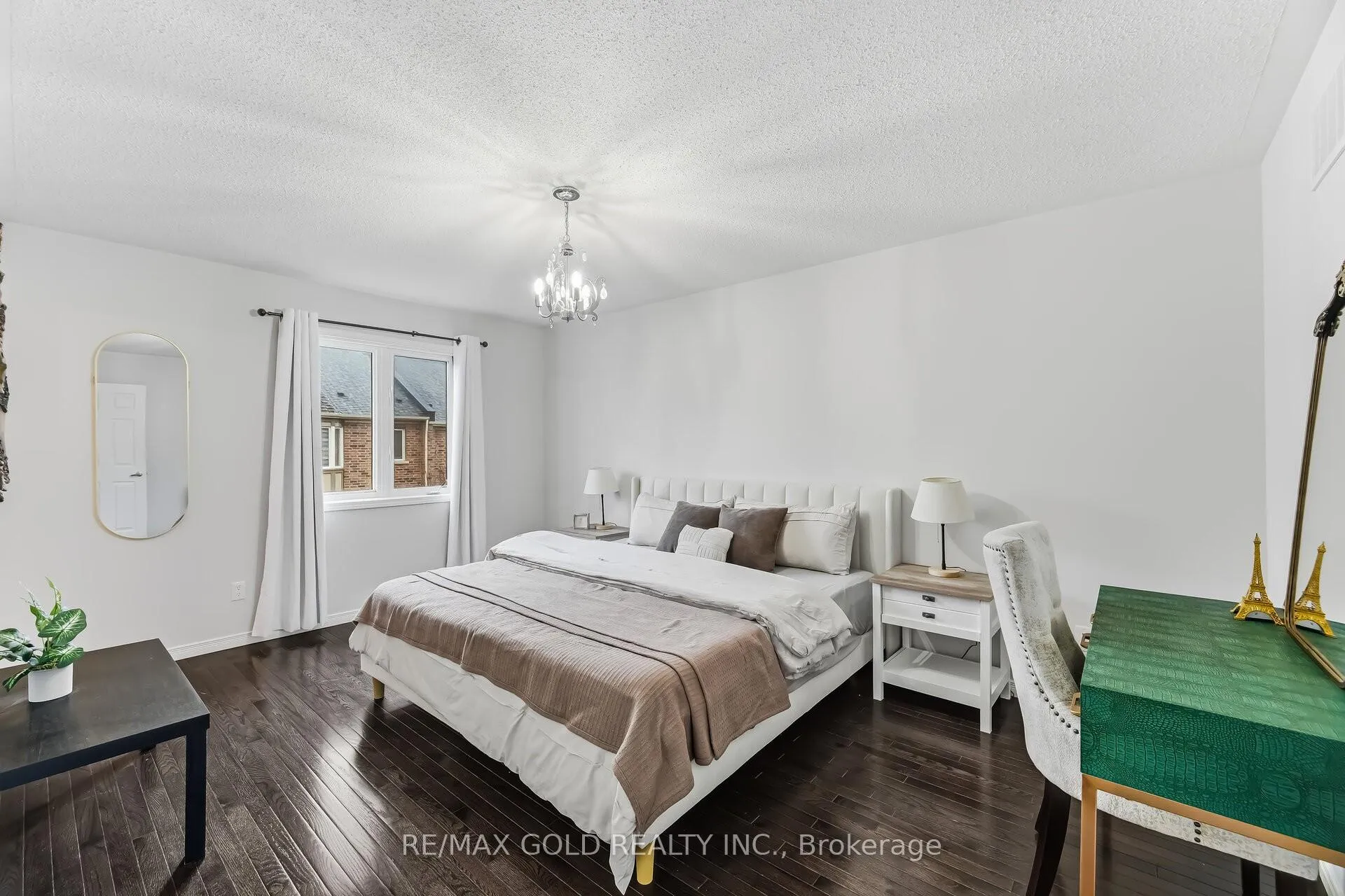 Photo 7 of 57 Utopia Way, Brampton, Bram East — HOMEH