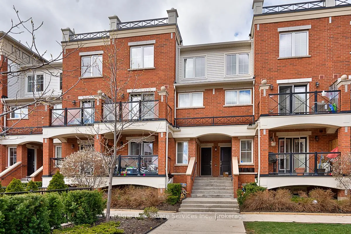 Front of Unit 12, 39 Hays Boulevard
