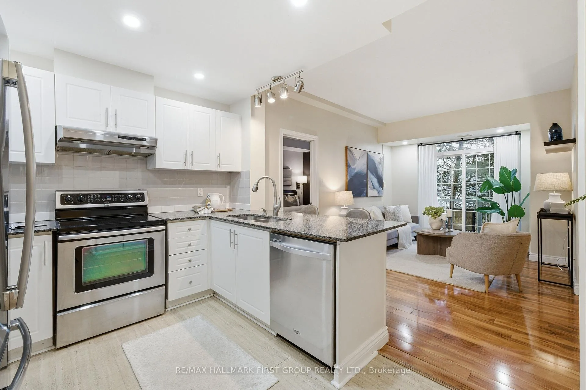 Photo 4 of Unit 214, 145 Third Street, Cobourg — HOMEH