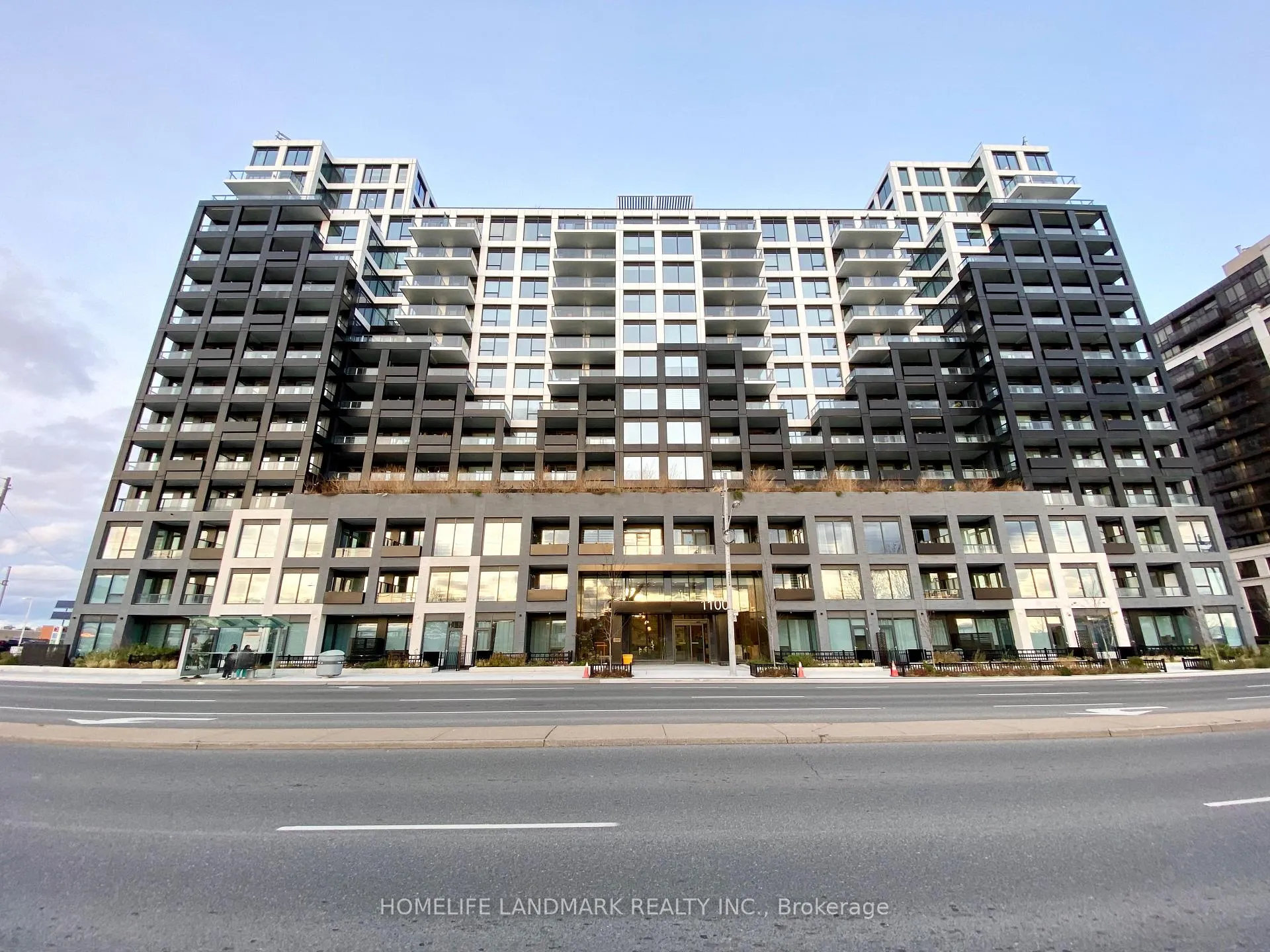 Front of Unit LPH28, 1100 Sheppard Avenue
