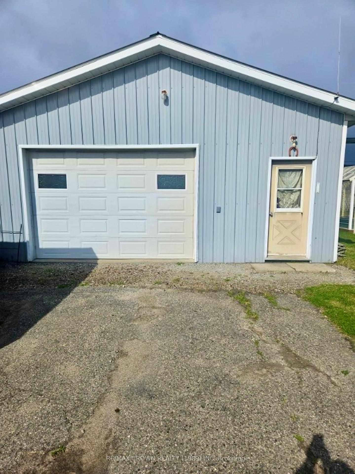 Photo 2 of 93 Highway 11 E, Kapuskasing — HOMEH