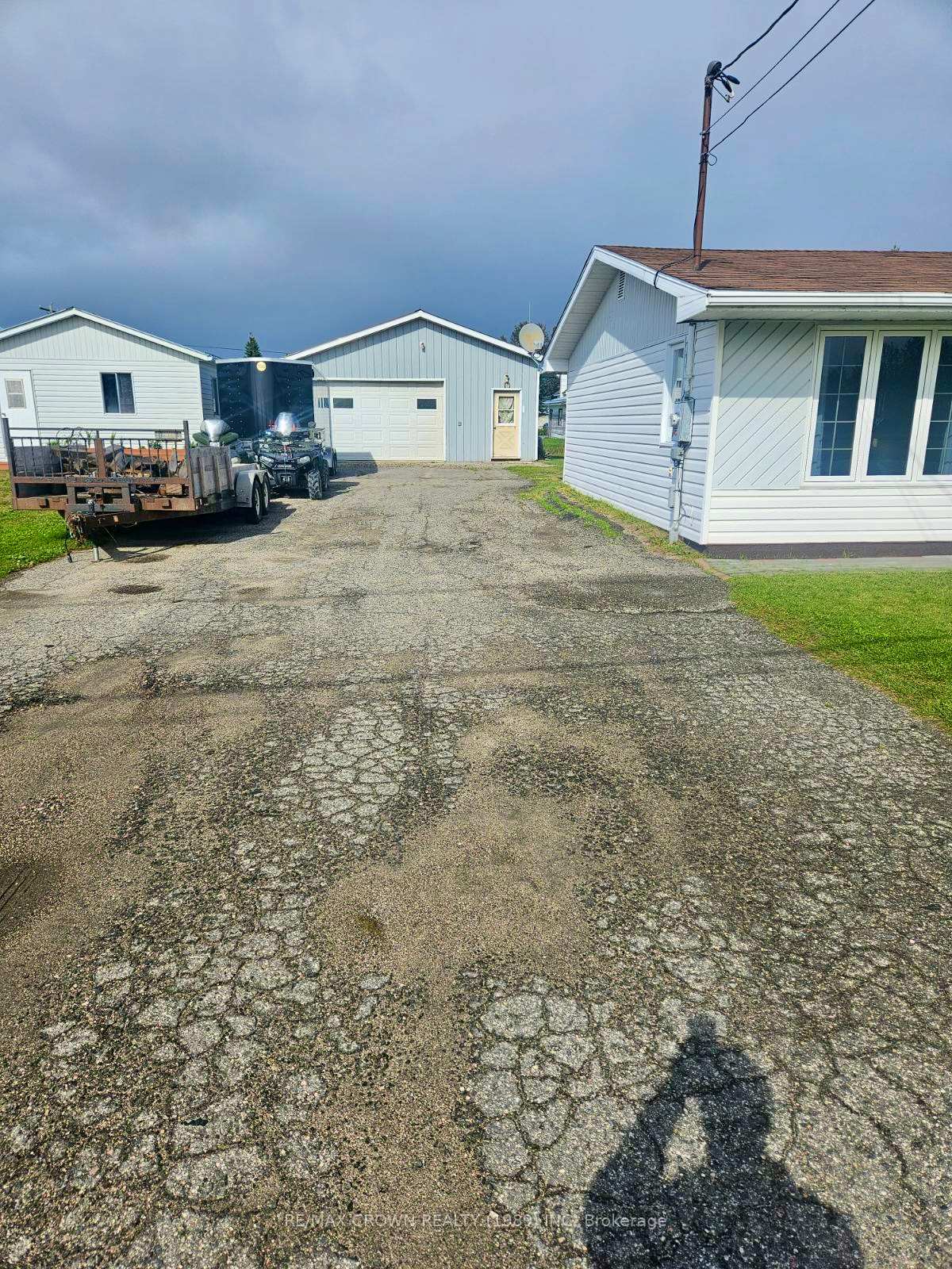 Photo 46 of 93 Highway 11 E, Kapuskasing — HOMEH