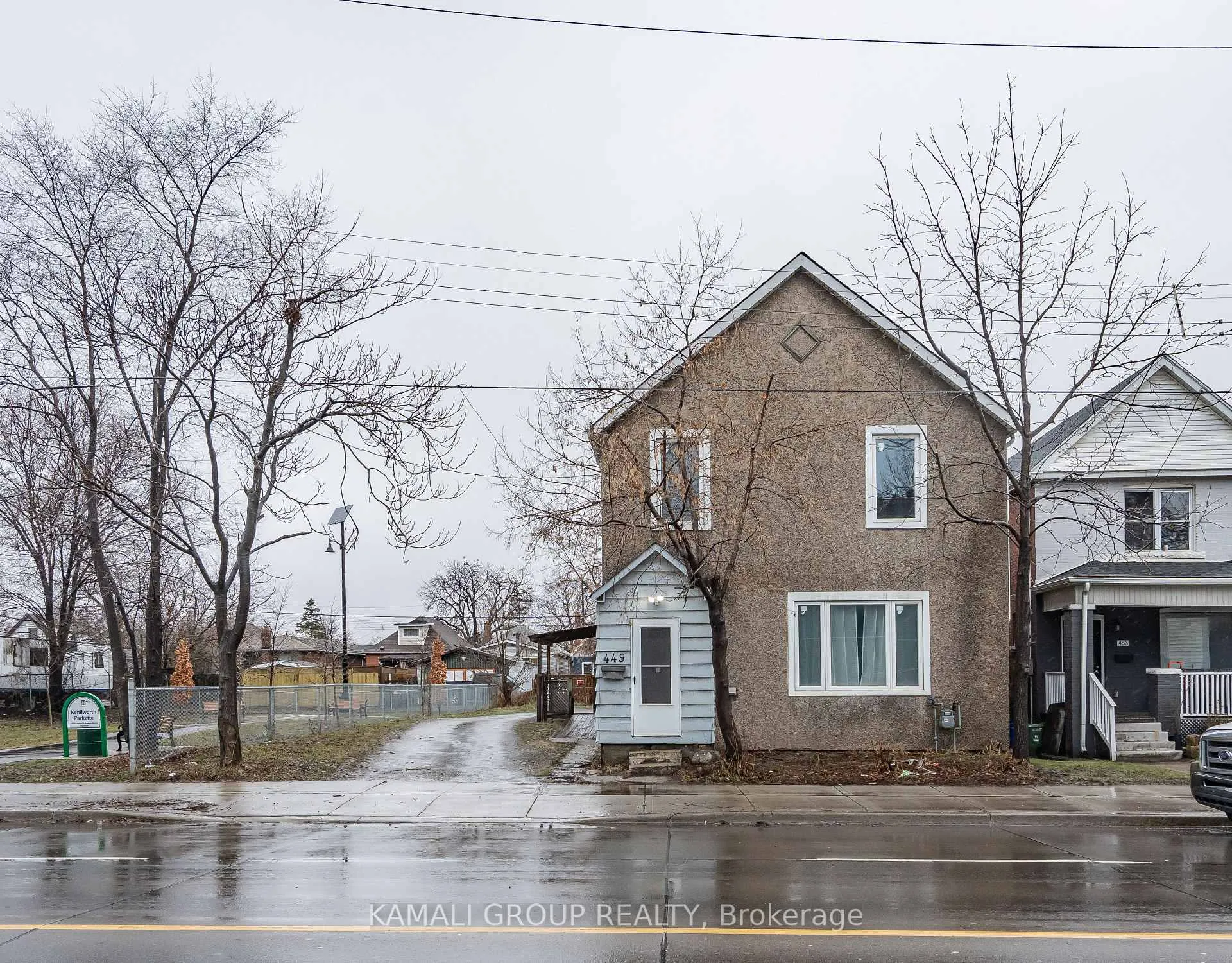 Photo 2 of Unit Unit 2, 449 Kenilworth Avenue N, Hamilton, Industrial Sector — HOMEH