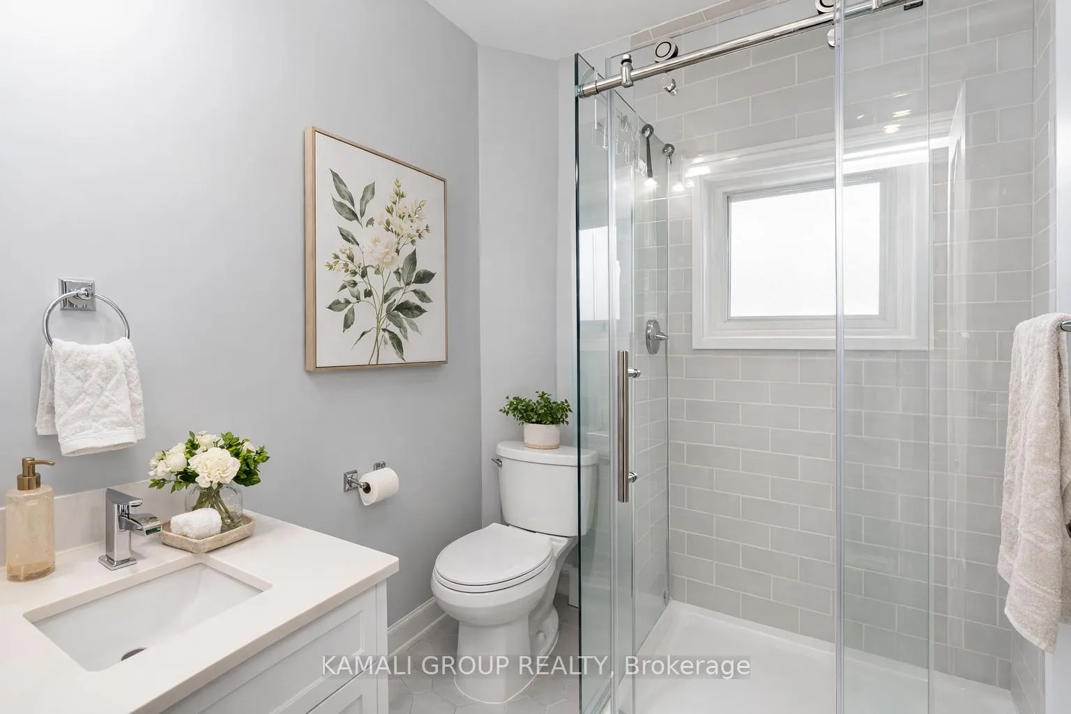 Photo 9 of Unit Unit 2, 449 Kenilworth Avenue N, Hamilton, Industrial Sector — HOMEH
