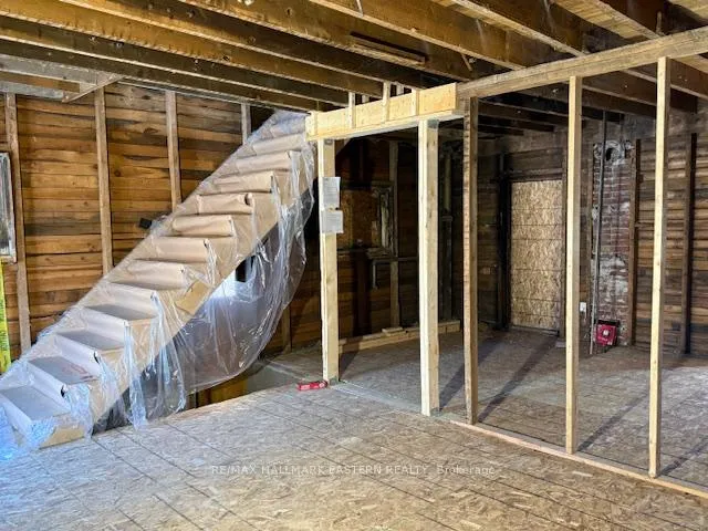 Photo 4 of 585 Bolivar Street, Peterborough, Town Ward 3 — HOMEH